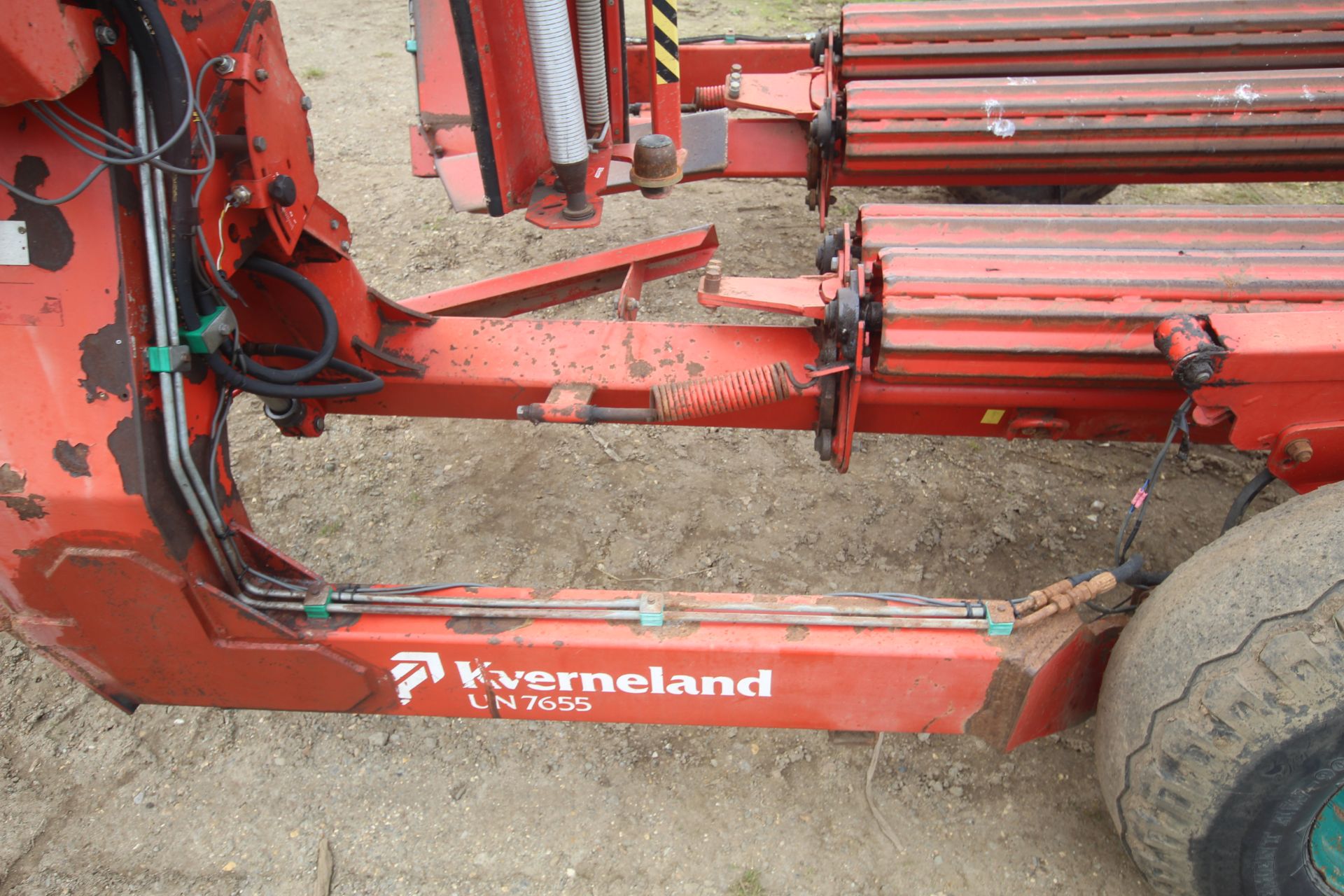 Kverneland Taruup UN7655 trailed square/ round bale wrapper. 1997. Control box held. V - Image 7 of 29