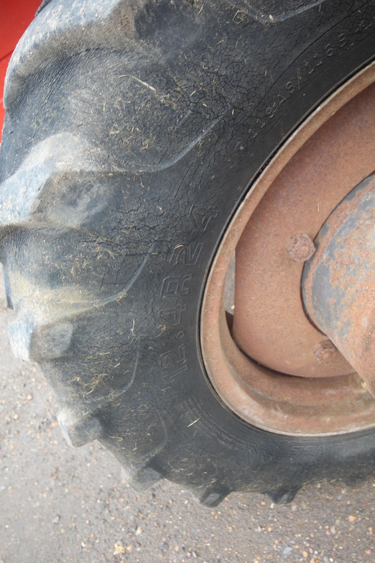 Massey Ferguson 698 4WD tractor. Registration DVF 568Y. Date of first registration 04/01/1983. 6,591 - Image 12 of 58