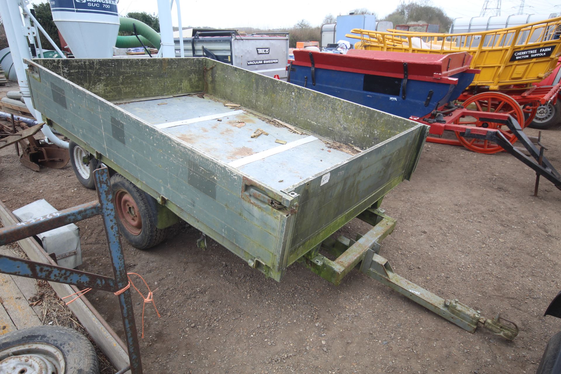 1.375m x 2.4m trailer. V