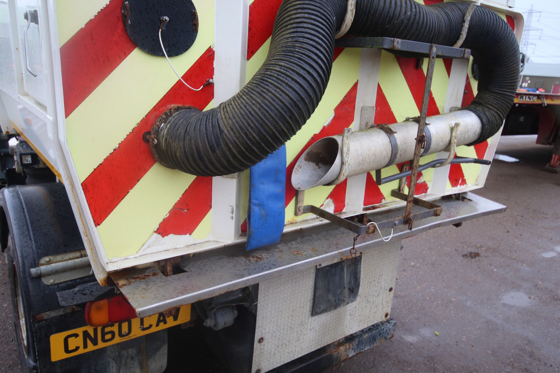 Leyland DAF FA LF45.160 7.5T LHD 4x2 sweeper. Registration CN60 CAV. Date of first registration 12/ - Image 28 of 70