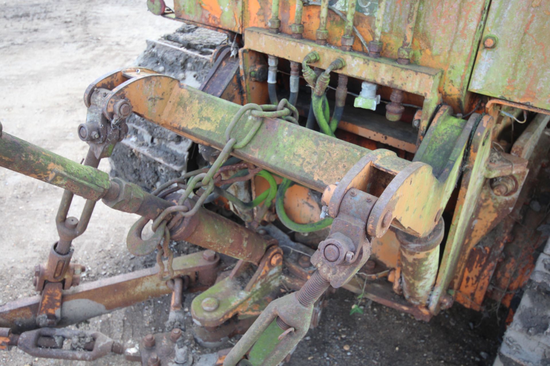 Fiat 100c steel tracked crawler. With Turner rear linkage. Owned from new. Unused for some time - Image 27 of 58