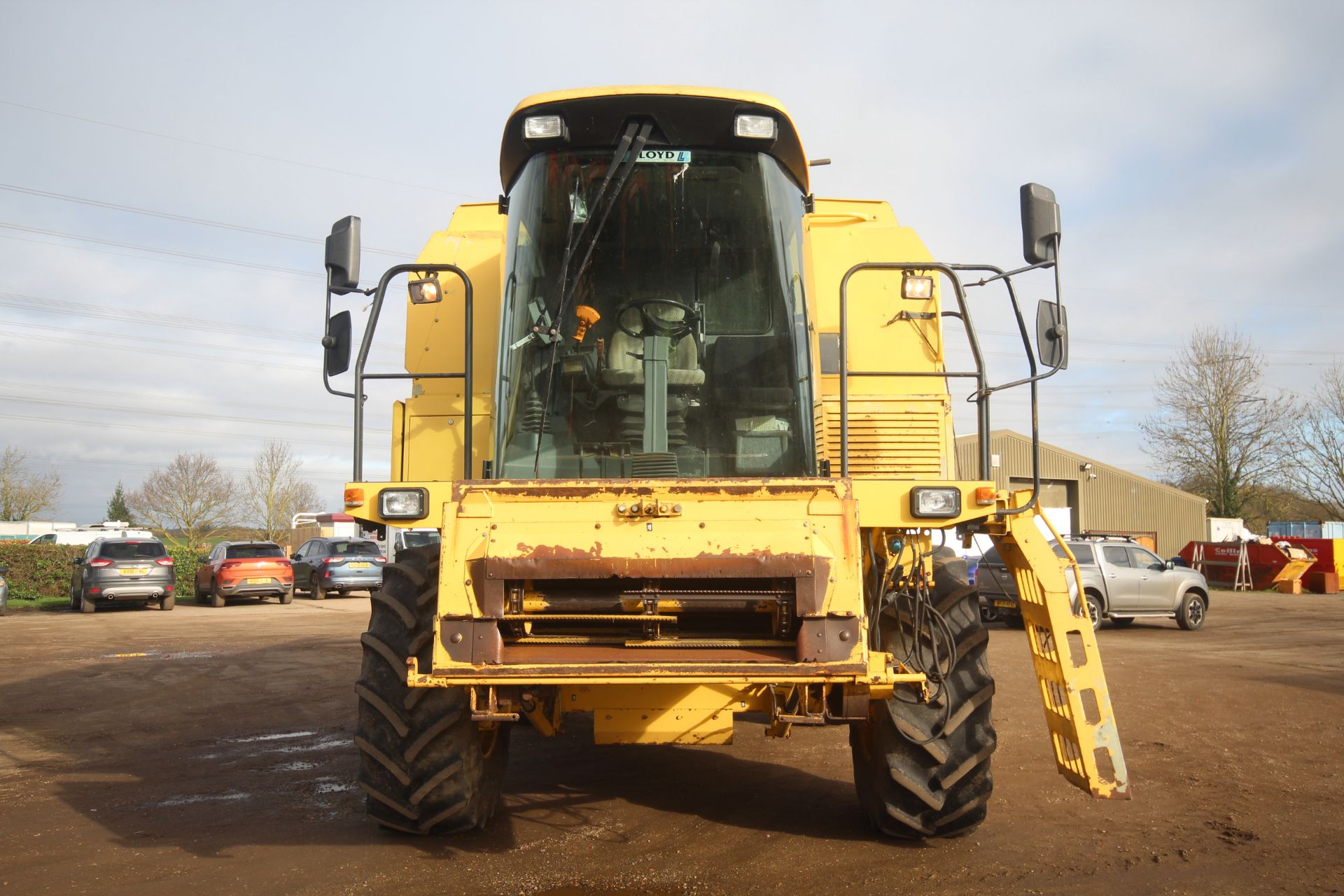 New Holland TX65 5 straw walker combine harvester. Registration N887 SKS. Date of first registration - Image 9 of 163