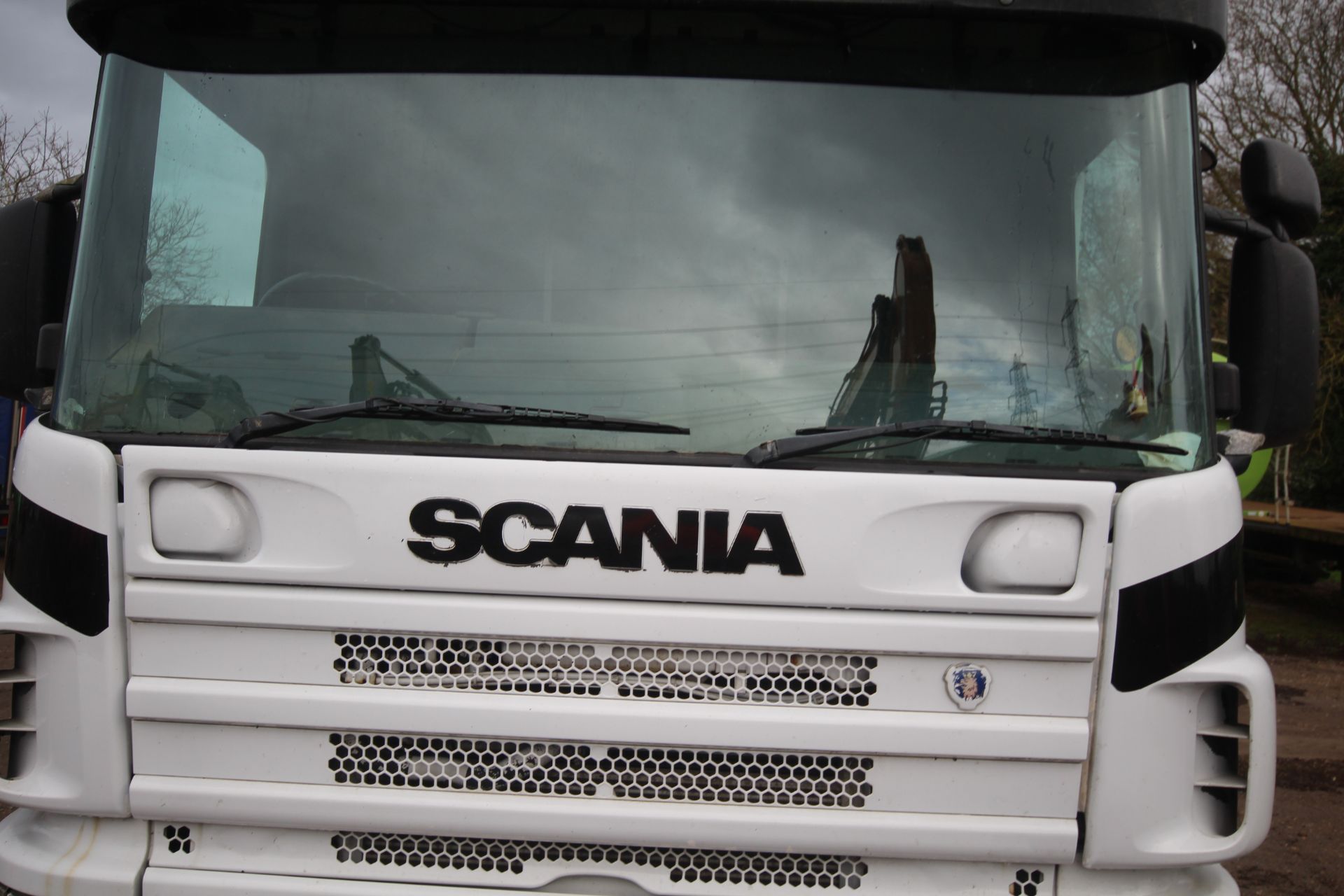 Scania 94D 260 18T 4x2 coachbuilt five horse horsebox. Registration RX03 ENP. Date of first - Image 8 of 79