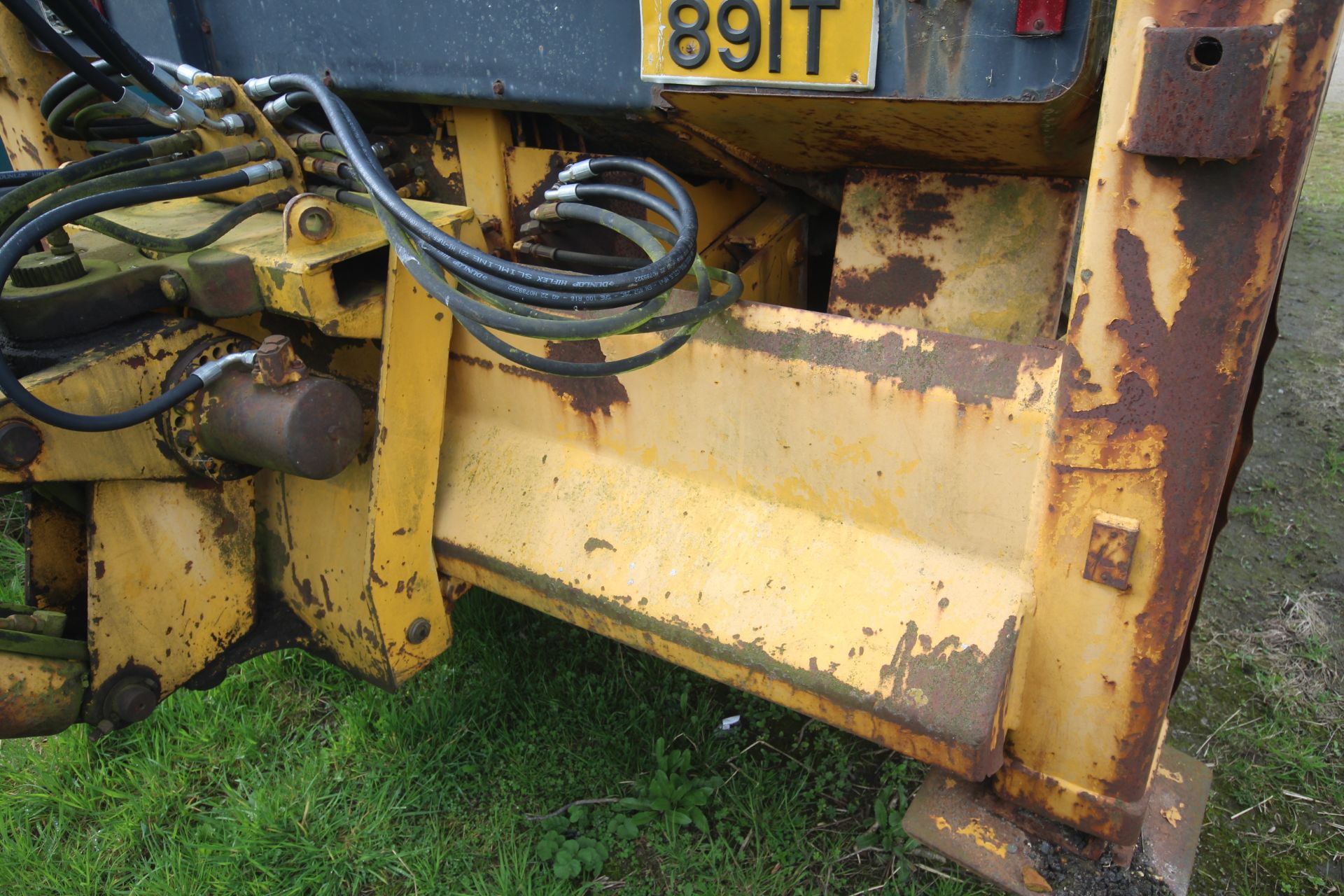 International Harvester 260A 2WD backhoe loader. Registration CWJ 891T (no paperwork). Date of first - Image 32 of 104