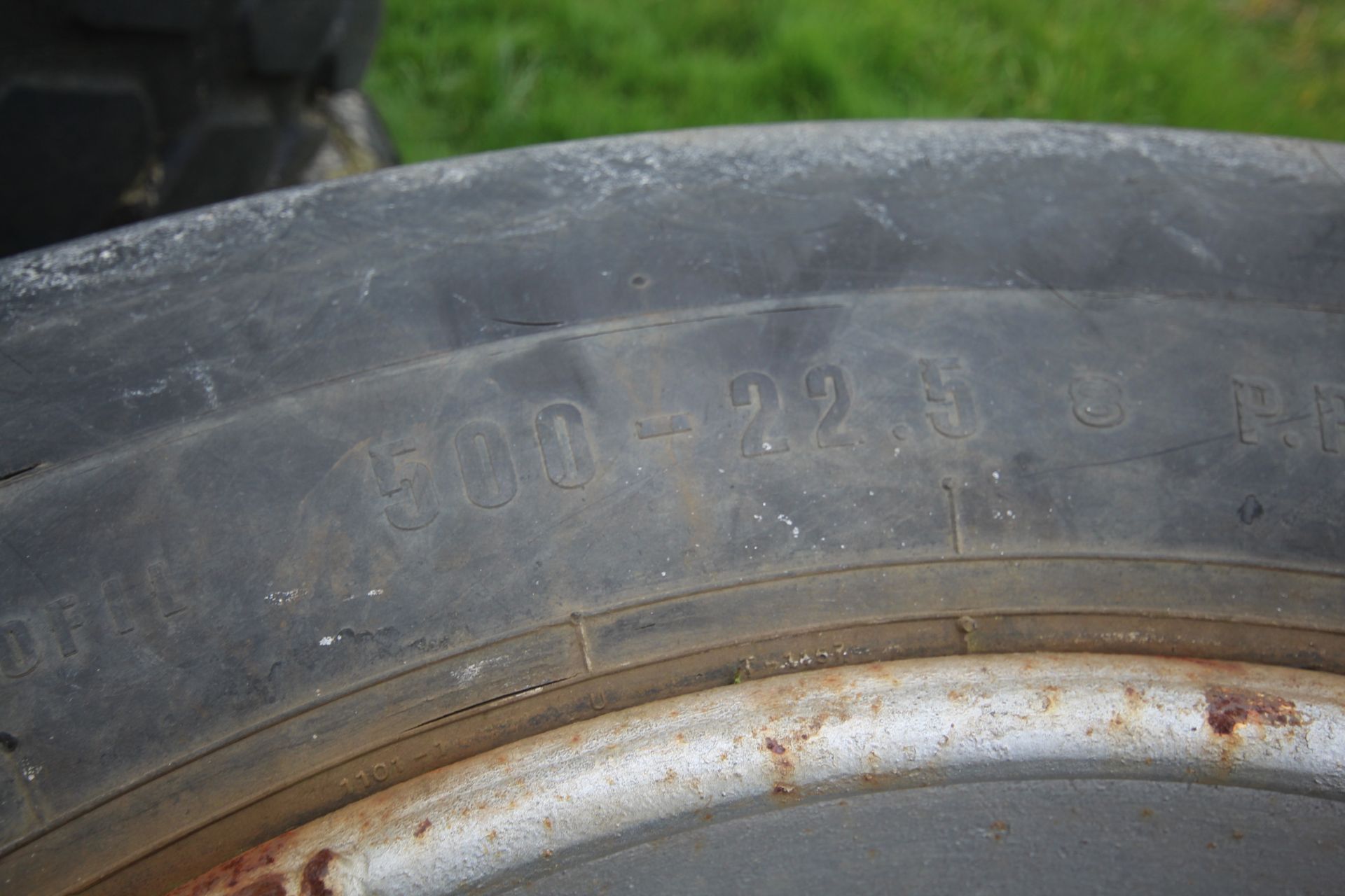 Set of turf wheels and tyres. Comprising 23.1-26 r - Image 7 of 10