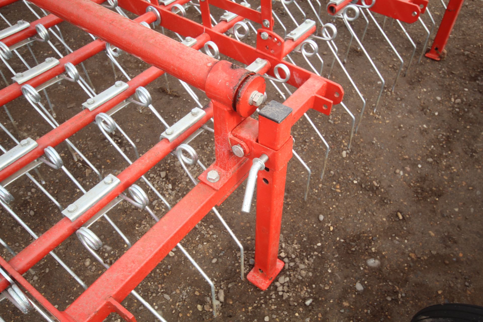 Jarmet 6m hydraulic folding grass harrow. - Image 9 of 16