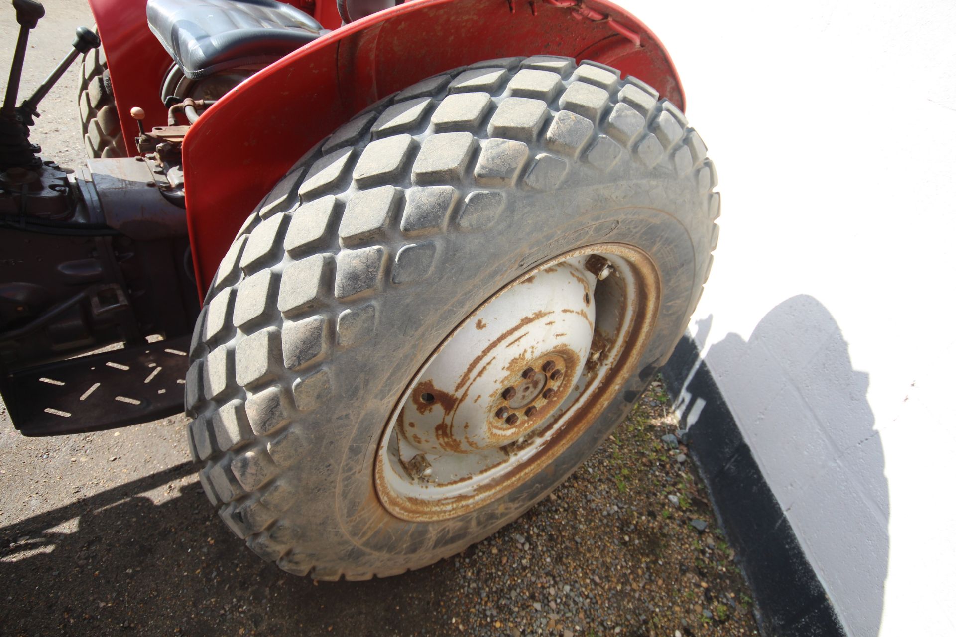 Massey Ferguson 230 2WD tractor. Registration N510 JGV. Date of first registration 23/10/1995. 5,032 - Image 13 of 47