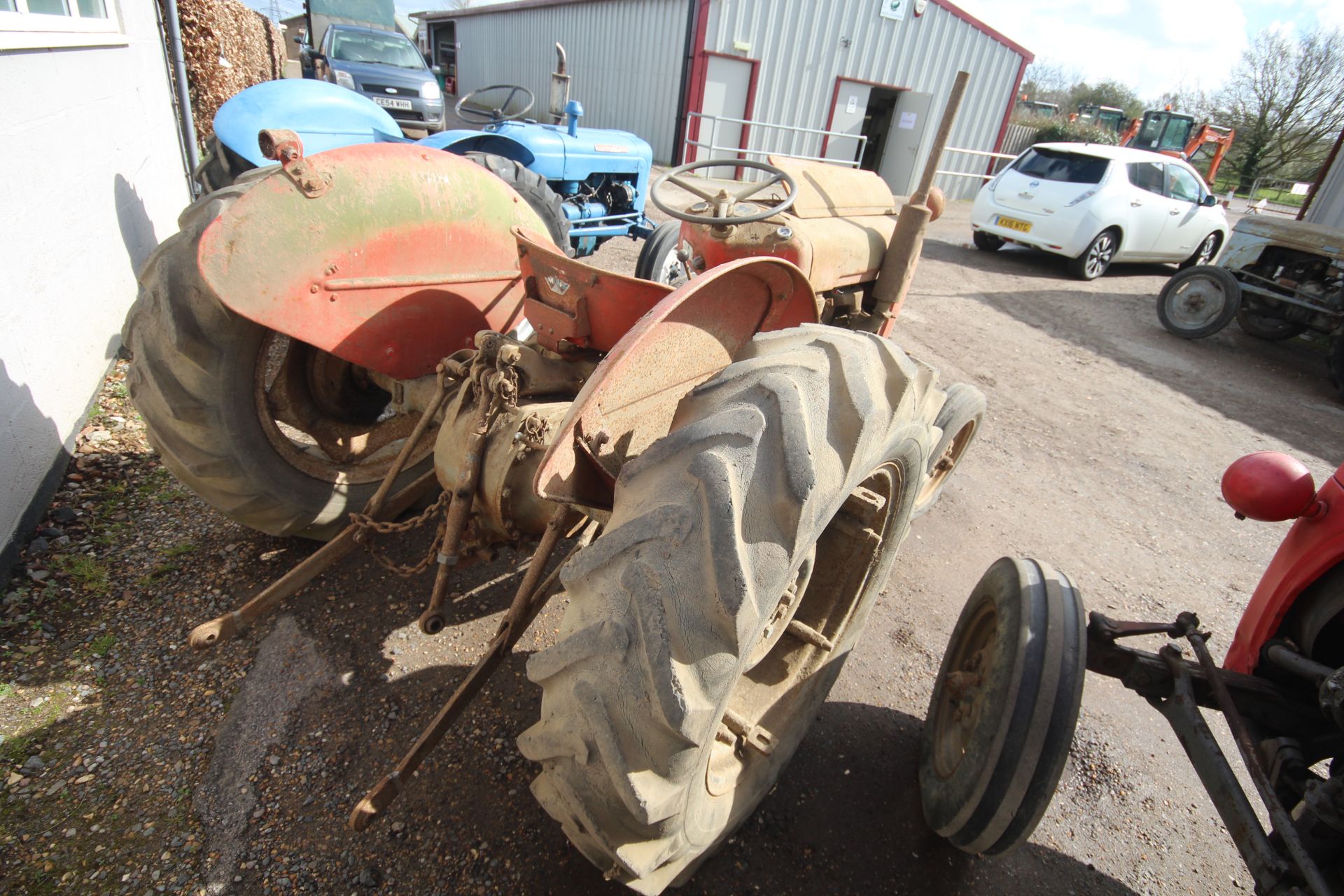 Massey Ferguson 35 23C 4cyl diesel 2WD tractor. Registration 260 ABJ. Date of first registration - Bild 3 aus 35