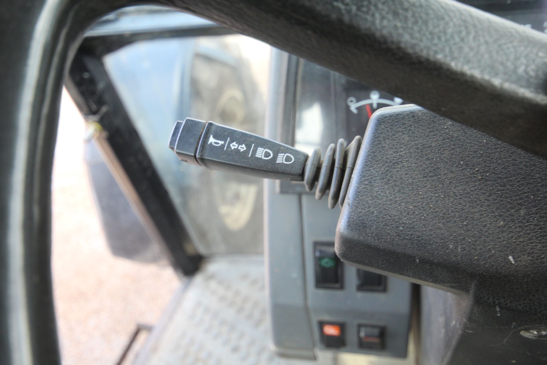 Ford 6640 Powerstar SLE 4WD tractor. Registration M622 WVW. Date of first registration 09/01/1995. - Image 51 of 67