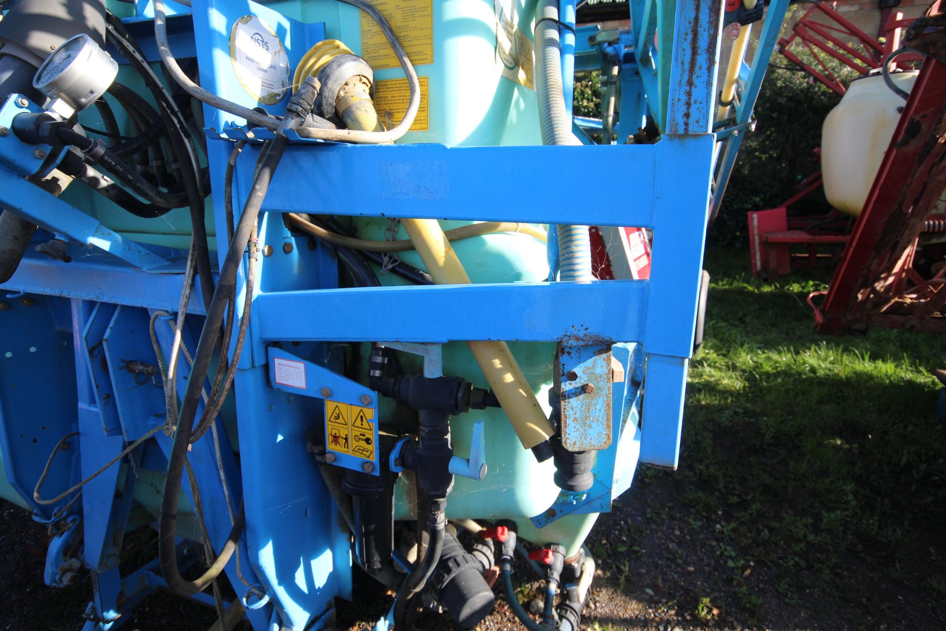 Berthoud Auto-Regleur MAC12 20m mounted sprayer. 2009. Single line boom with quad nozzle bodies. - Bild 9 aus 28