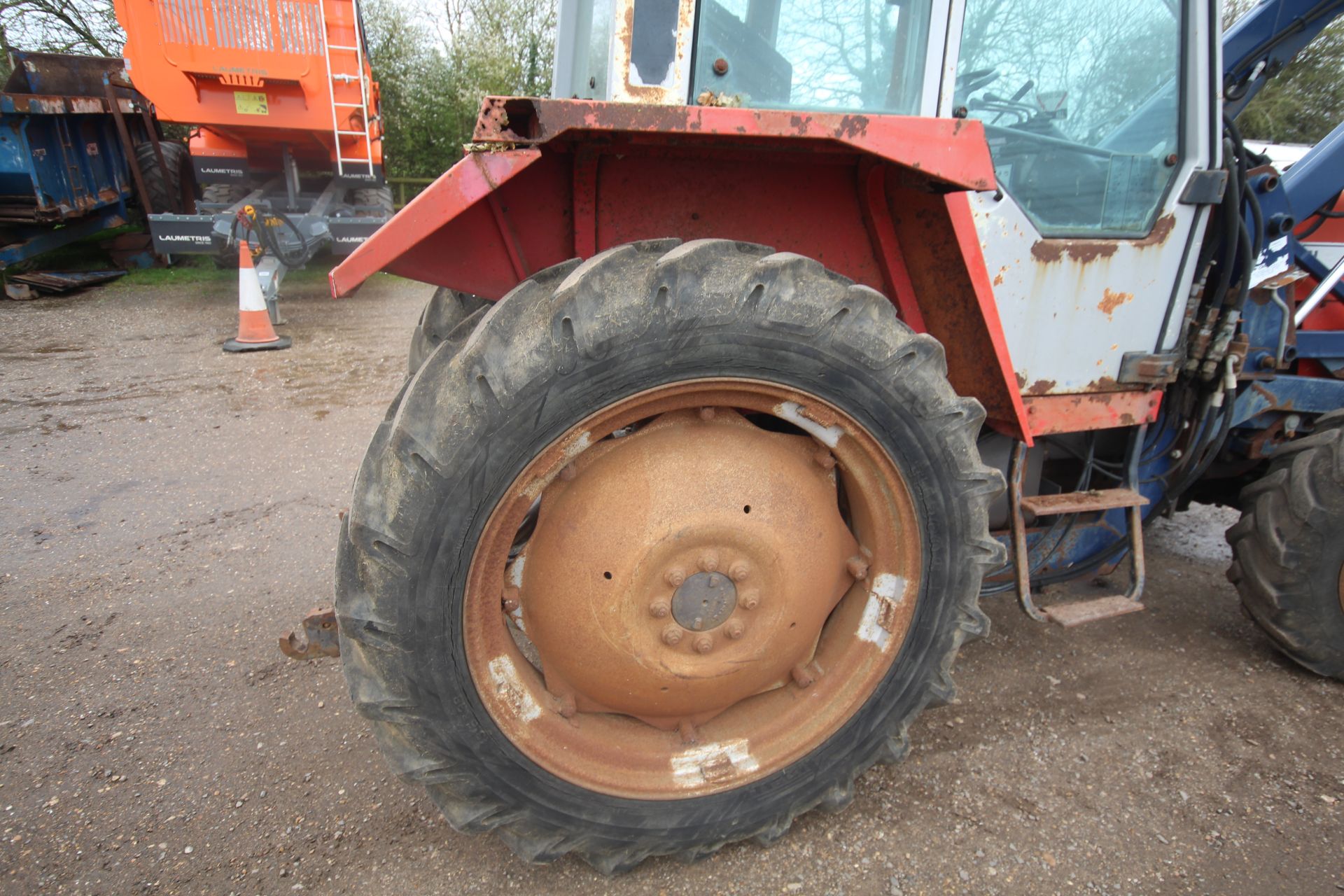 Massey Ferguson 698 4WD tractor. Registration DVF 568Y. Date of first registration 04/01/1983. 6,591 - Image 29 of 58