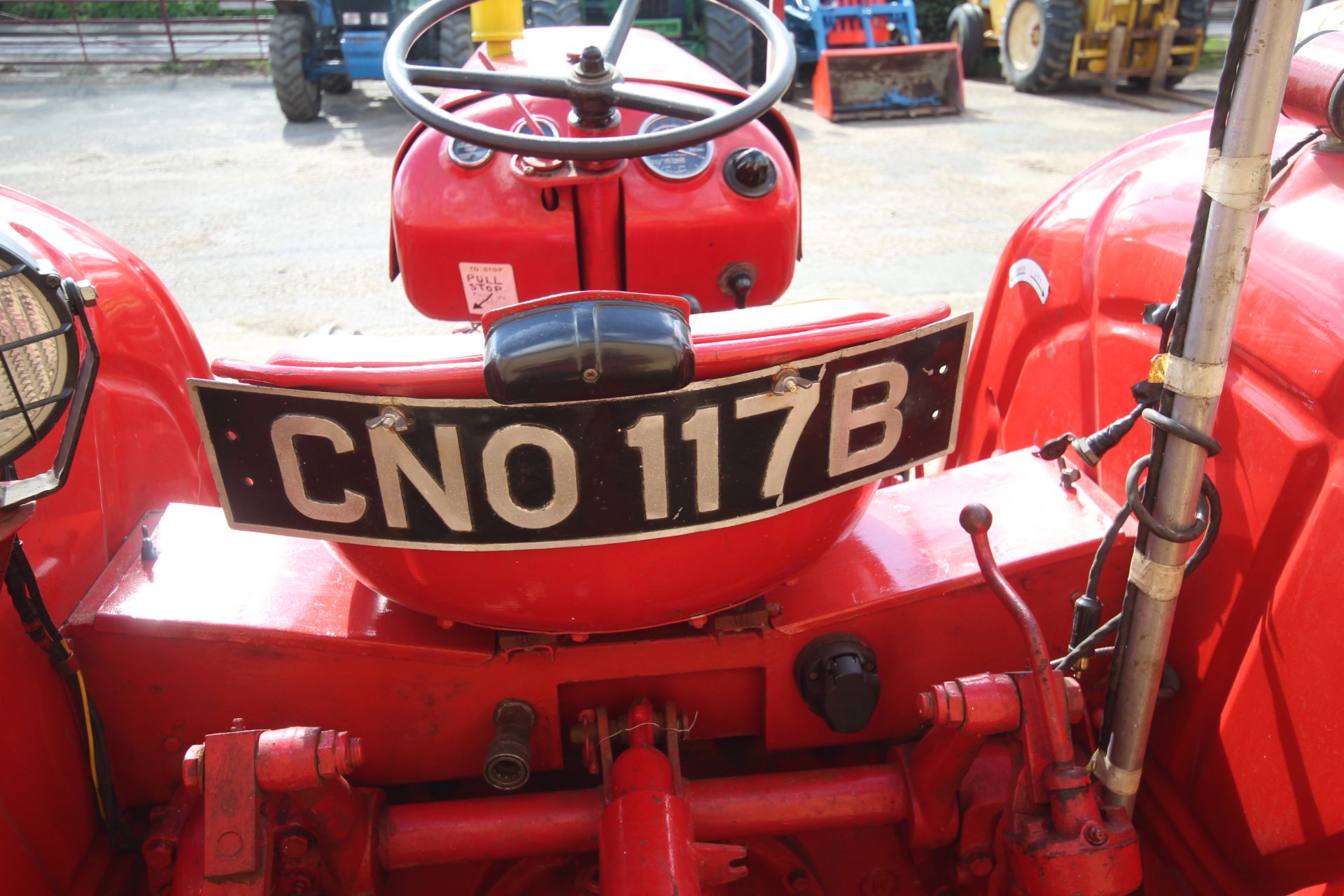 David Brown 990 Implematic live drive 2WD tractor. Registration CNO 117B. Date of first registration - Image 21 of 43