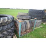 Various wheels and tyres. (4)