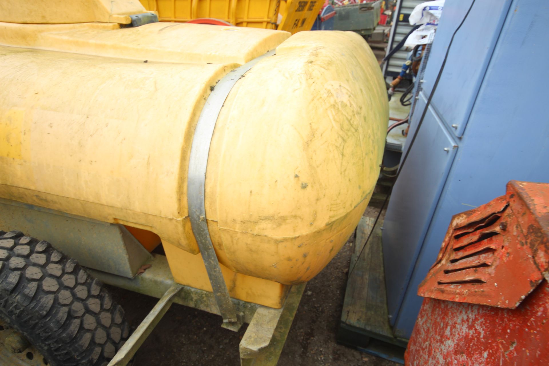 1,000L single axle fast tow water bowser. V - Image 14 of 23