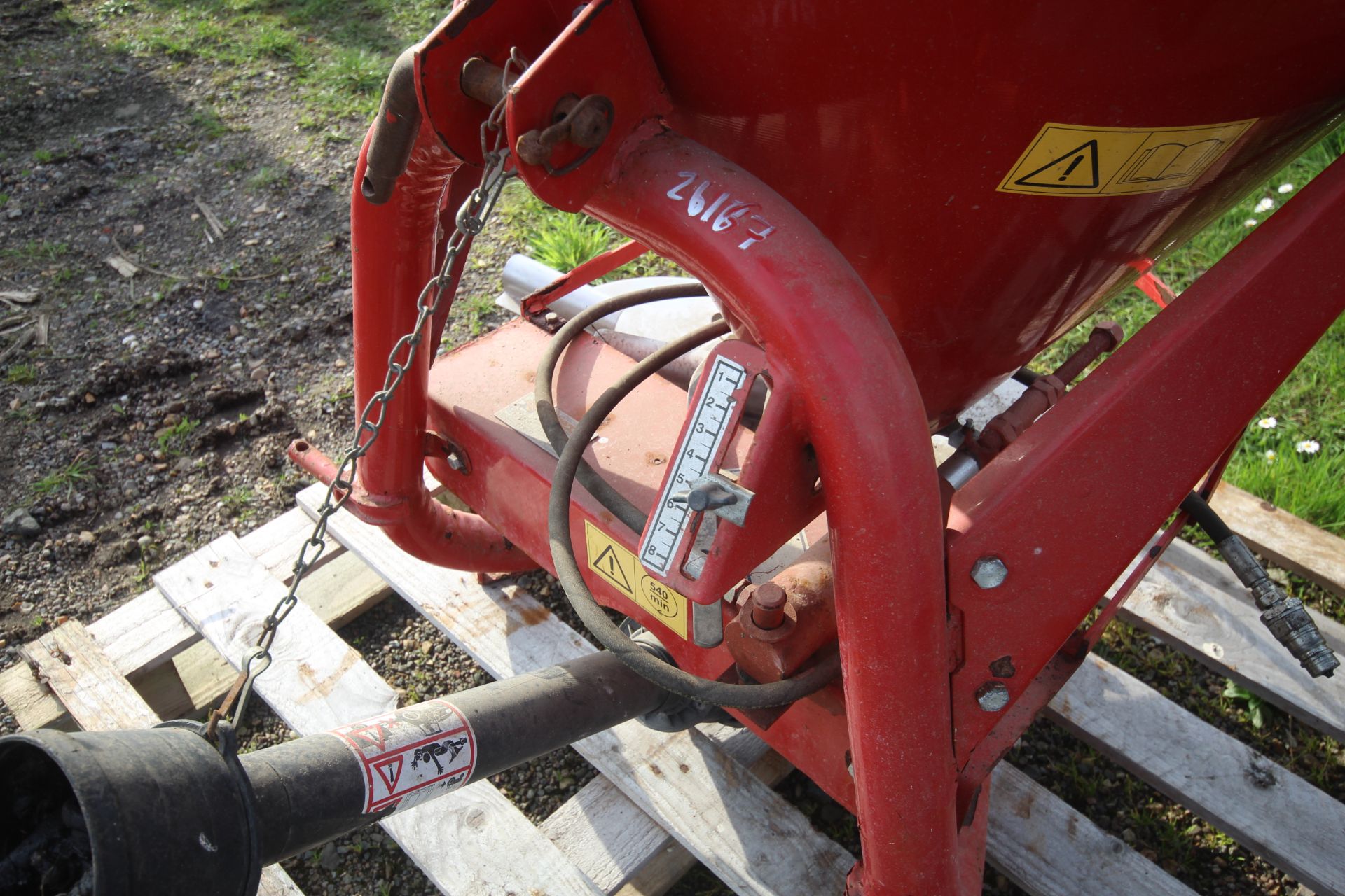 Fleming Sitrex 500 fertiliser spreader. With spare spreader disc. - Image 4 of 11