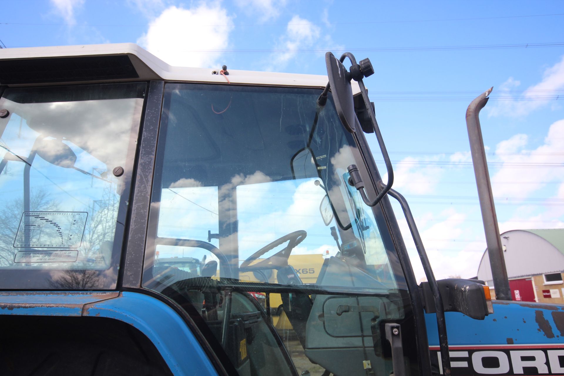 Ford 6640 Powerstar SLE 4WD tractor. Registration M622 WVW. Date of first registration 09/01/1995. - Image 36 of 67