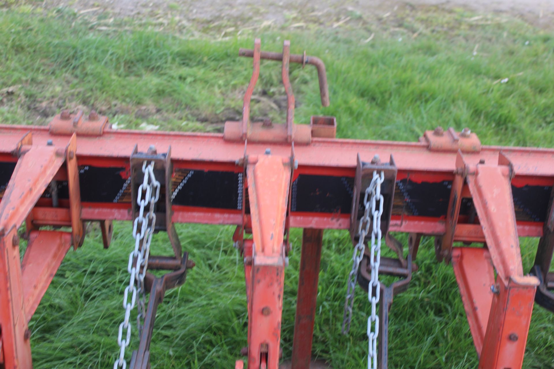 Kongskilde 6 row beet hoe. V - Image 7 of 13