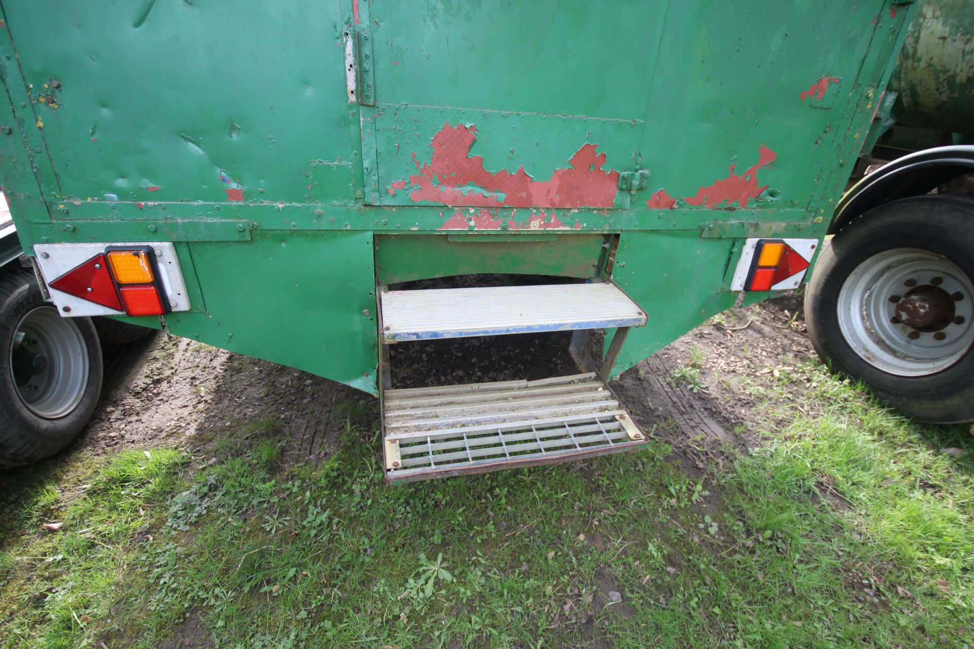 Single axle beaters trailer. V - Image 13 of 24