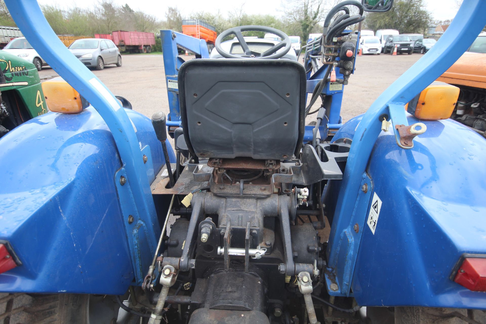 Lenar JL254 II 4WD compact tractor. Turf wheels and tyres. Lenar LDJL245K power loader. With - Bild 18 aus 39