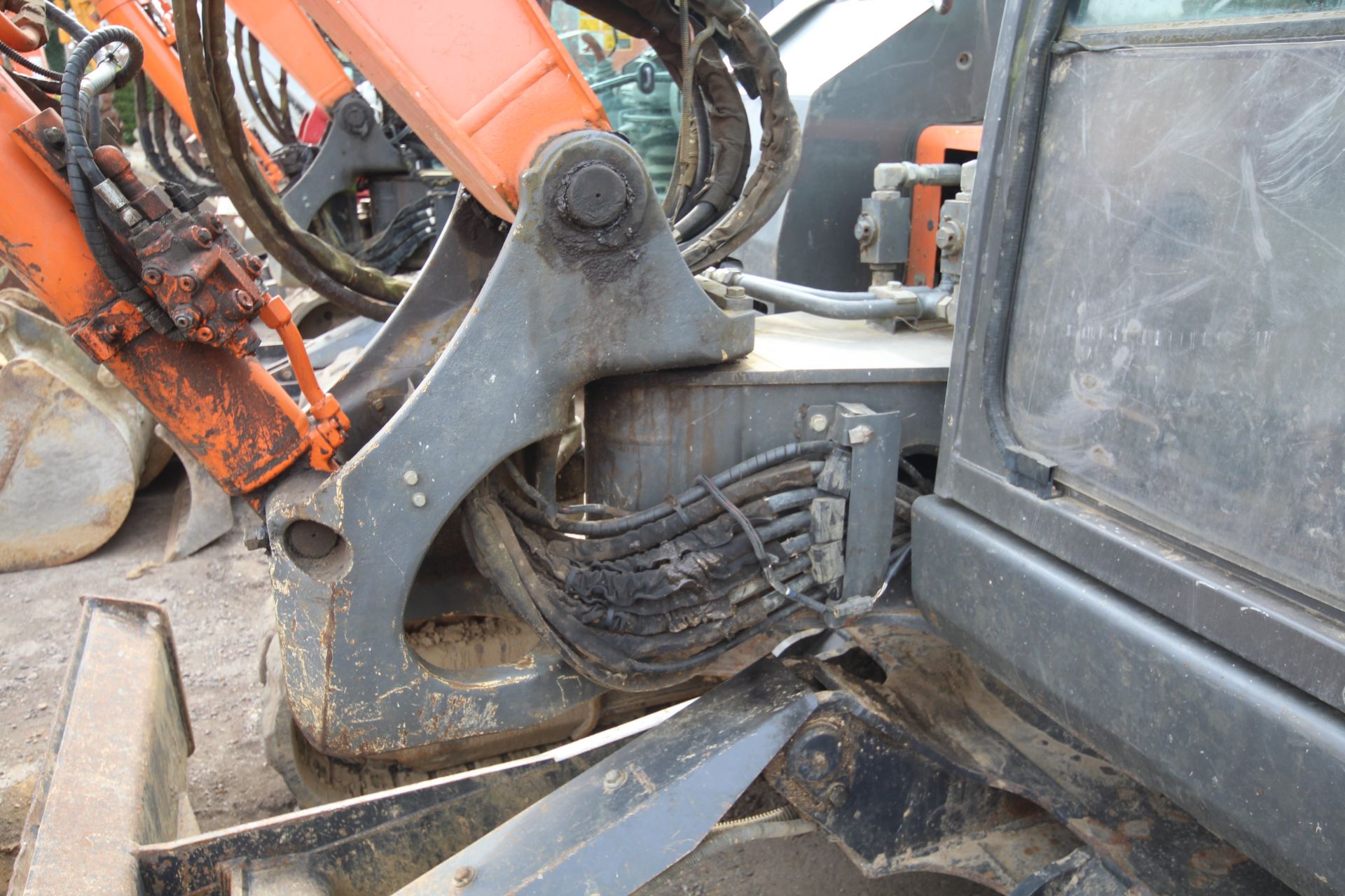 Hitachi Z-Axis 85-USB LC-3 8.5T rubber track excavator. 2012. 7,217 hours. Serial number HCM - Image 32 of 71