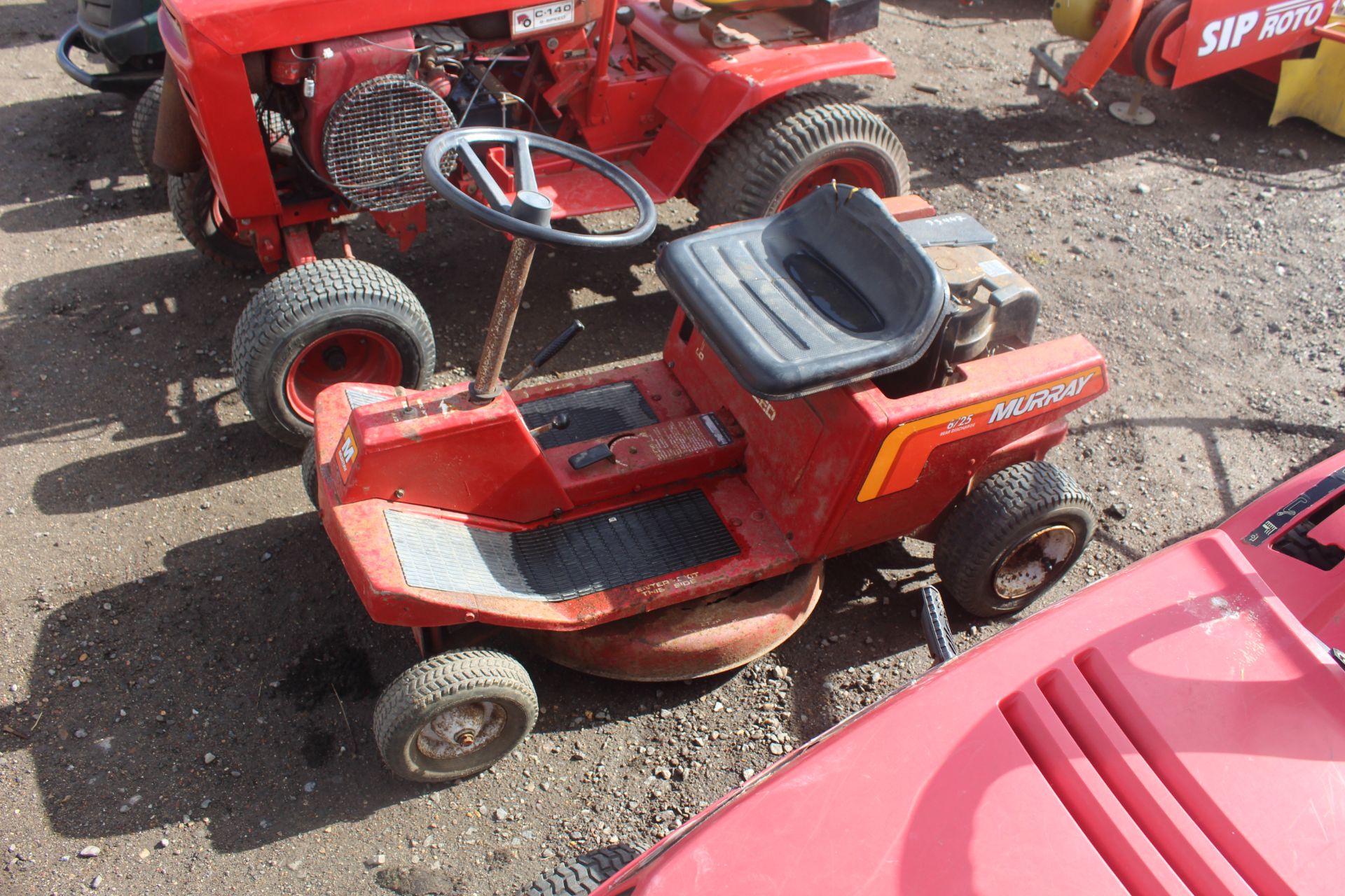 Murray 6/25 ride-on mower. Serial number 041202. V - Image 4 of 15