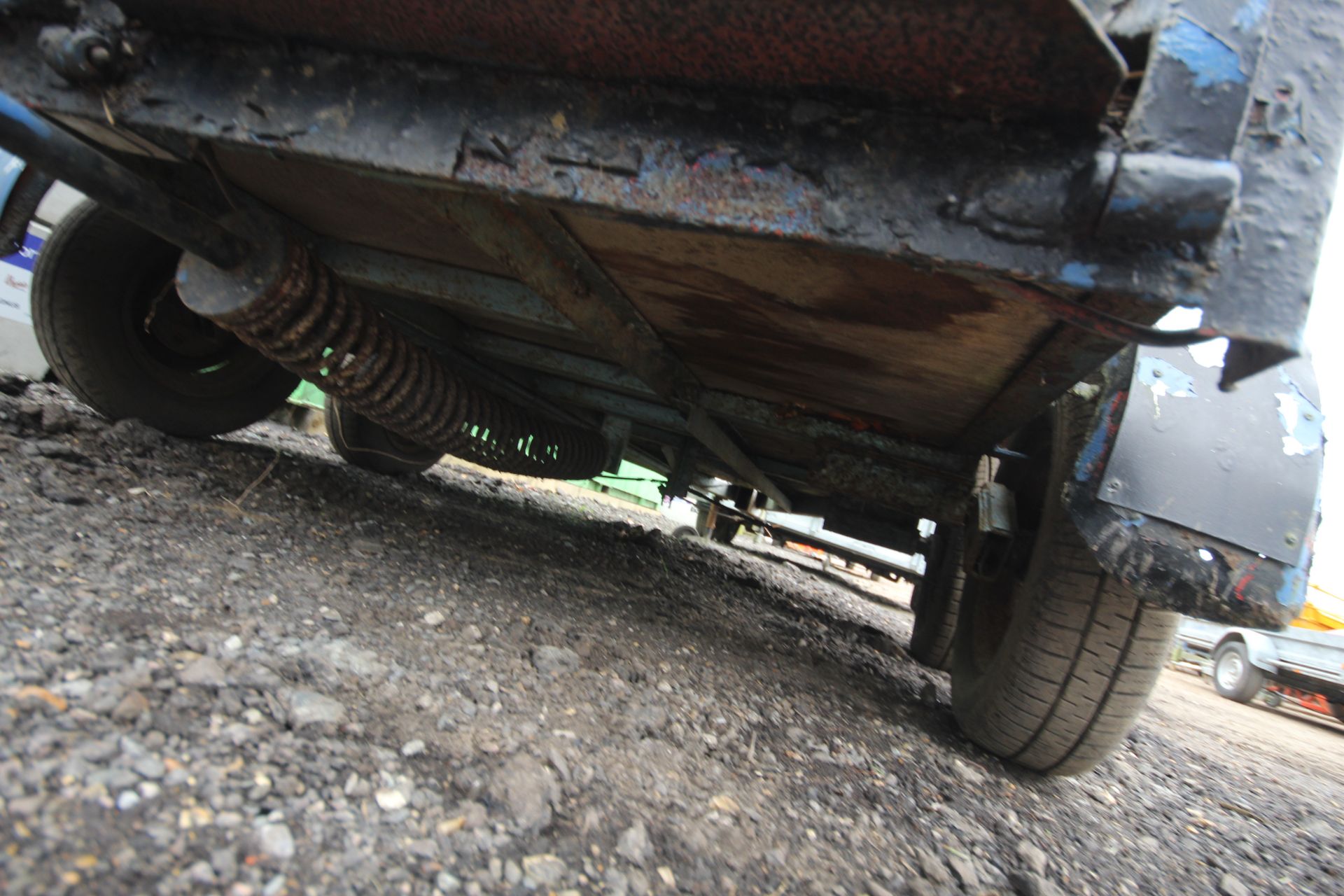 Twin axle horse box. - Image 26 of 37