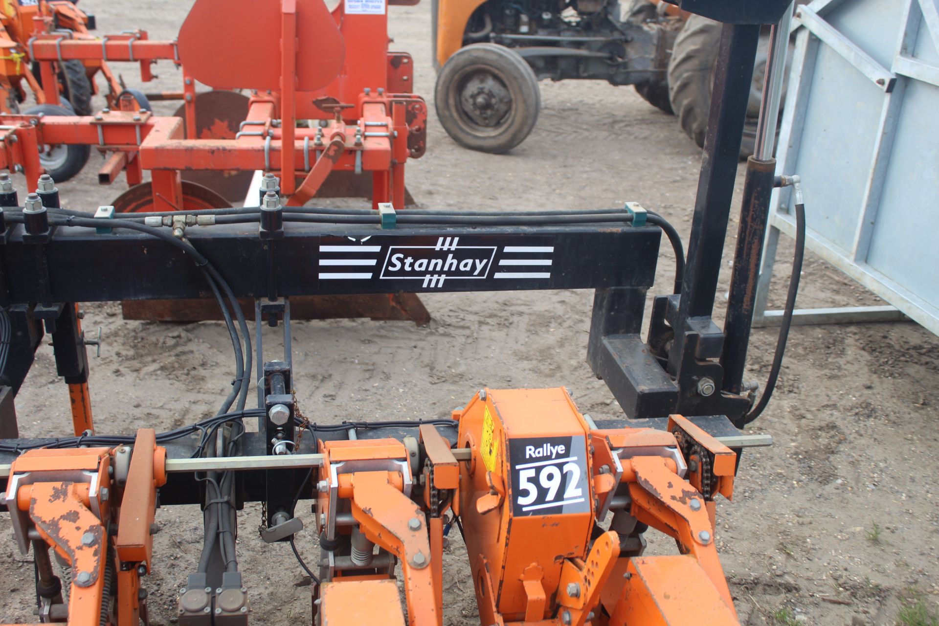Stanhay Rallye 592 hdraulic folding 12 row beet drill. With bout markers. V - Bild 22 aus 28