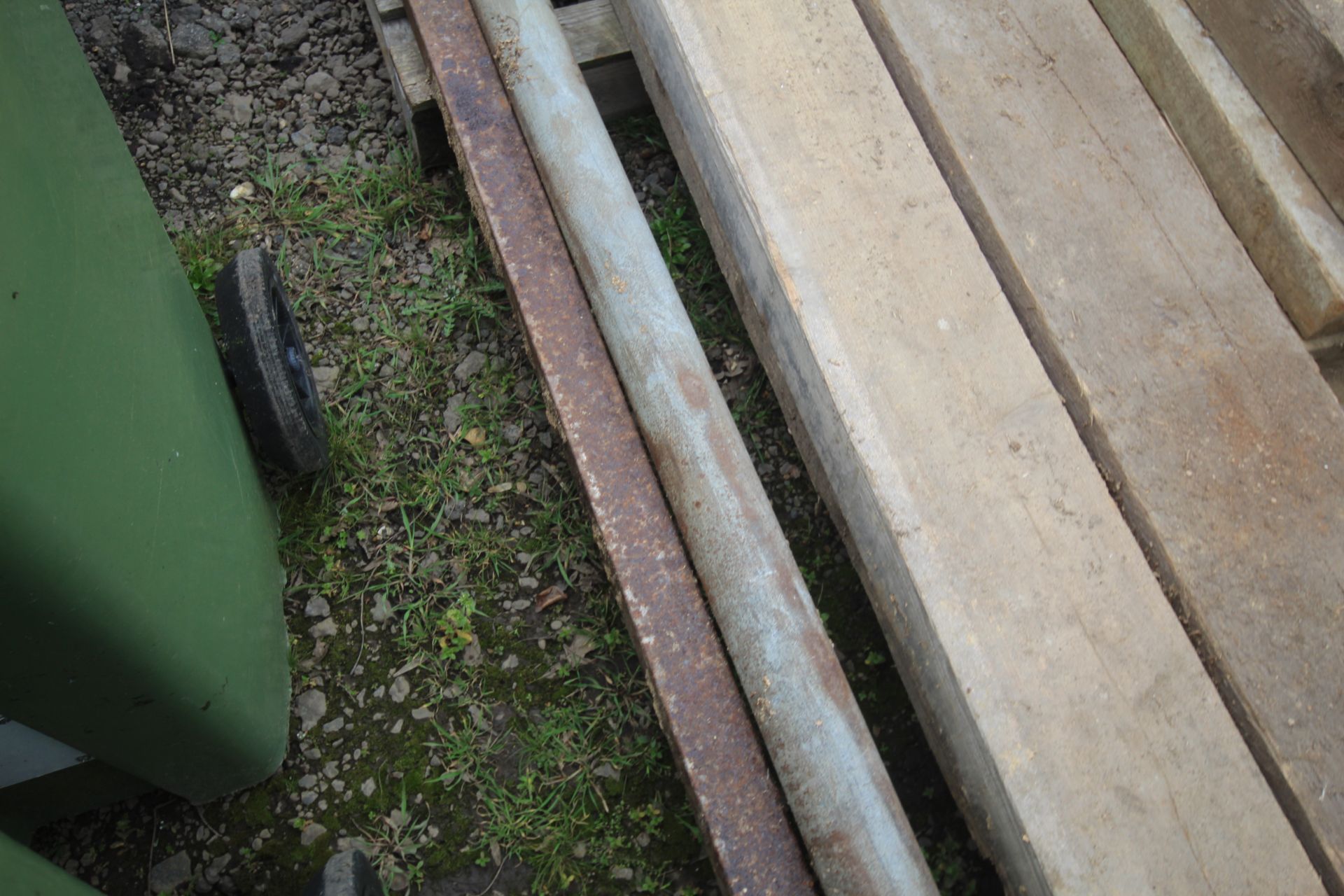 Large galvanised pipe and box section steel. V - Image 4 of 7