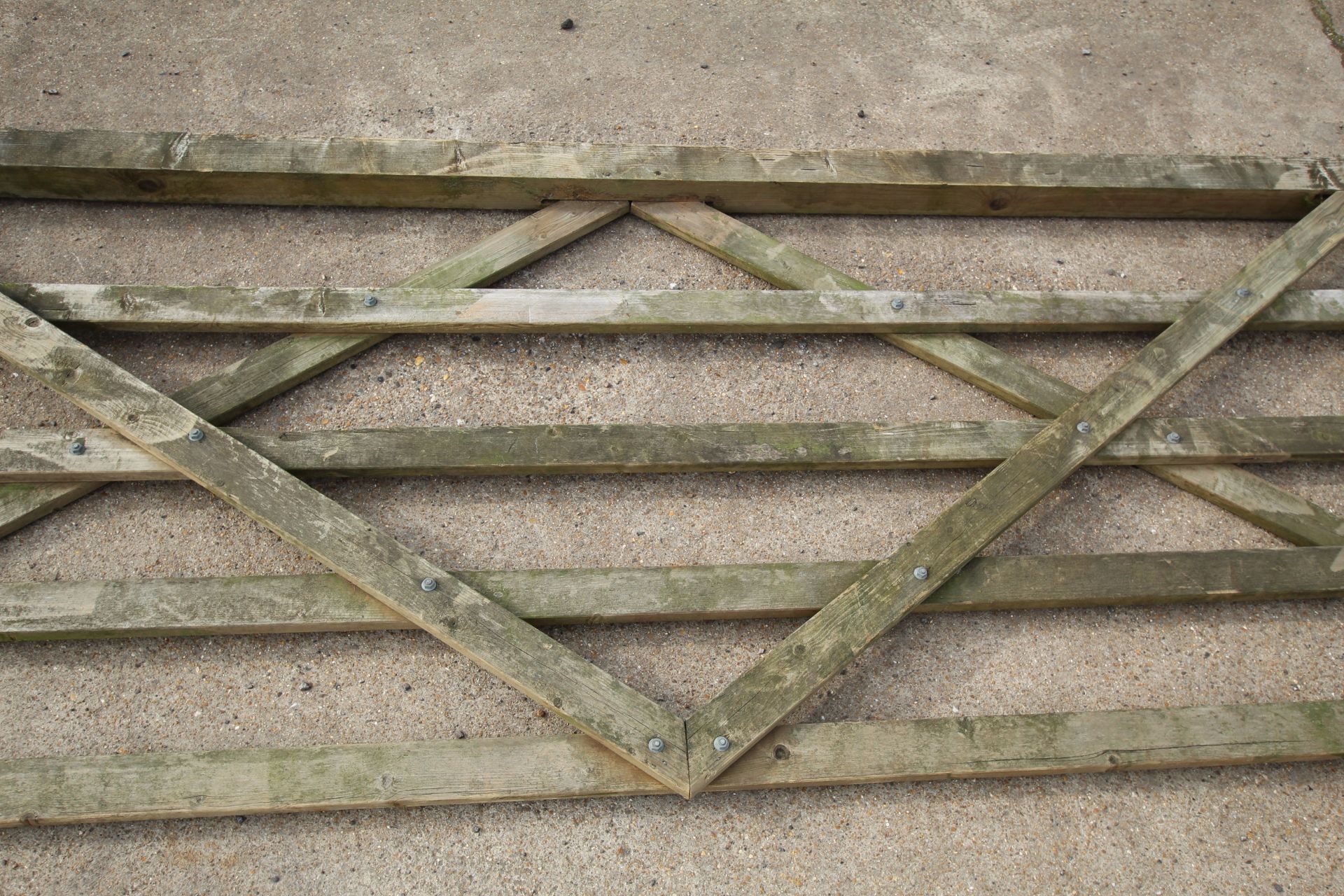 3m wooden gate. - Image 3 of 6