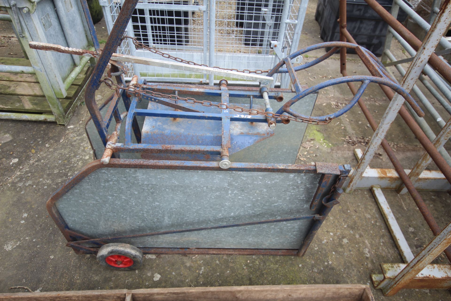 Sheep turnover crate. V - Image 5 of 5