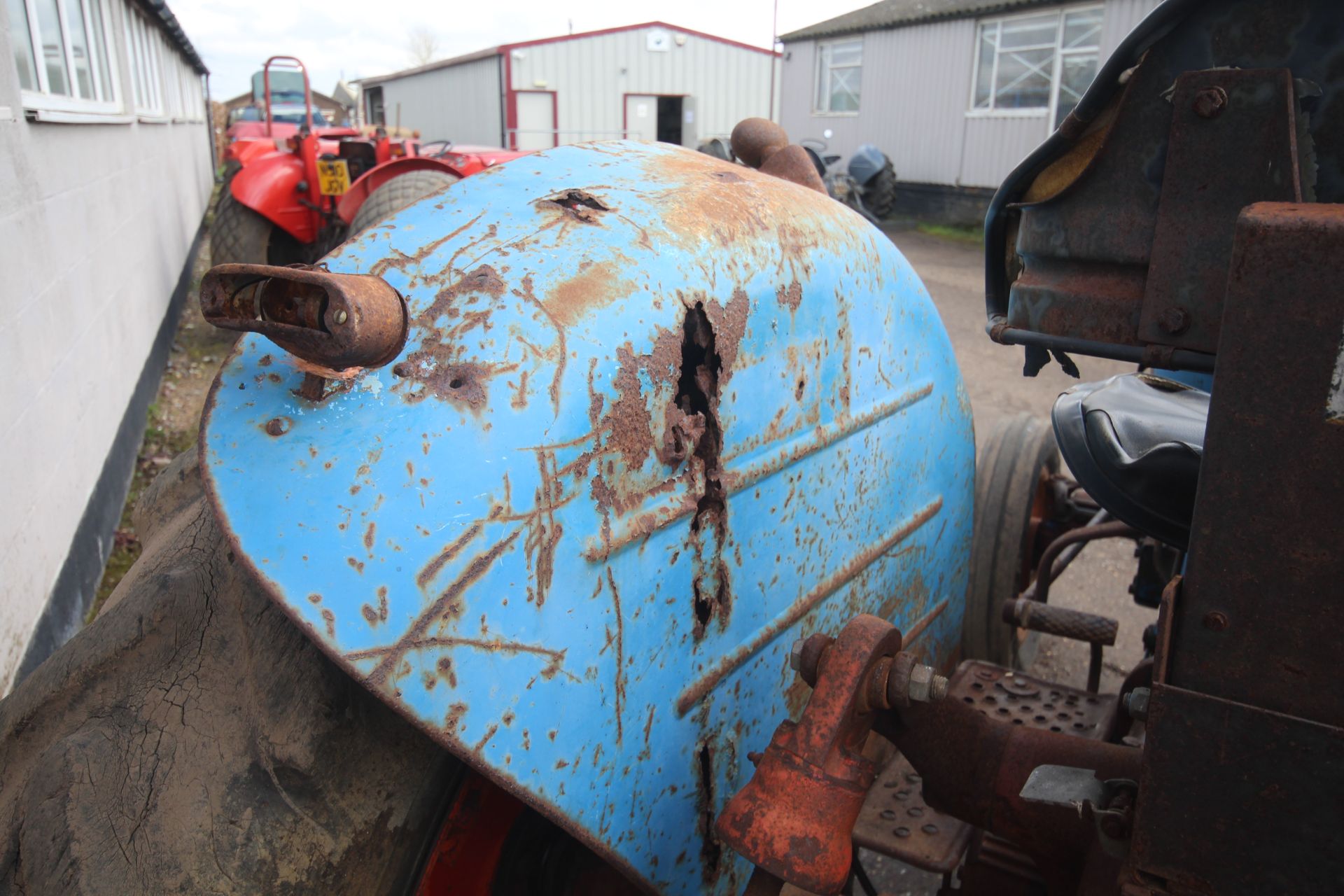 Fordson Super Major 2WD tractor. Key held. - Image 17 of 47