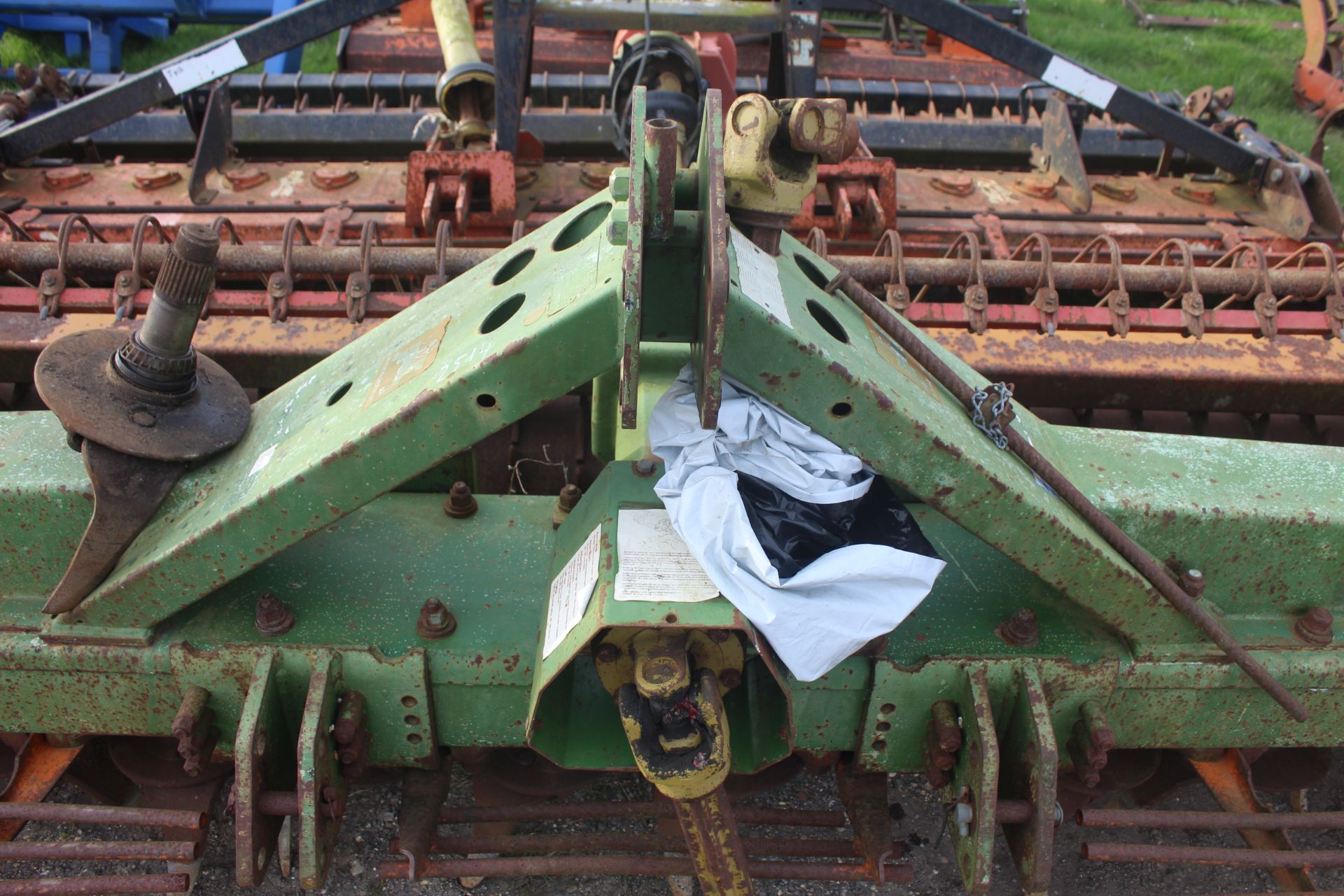 Amazone 4m power harrow. For spares or repair. V - Image 2 of 13