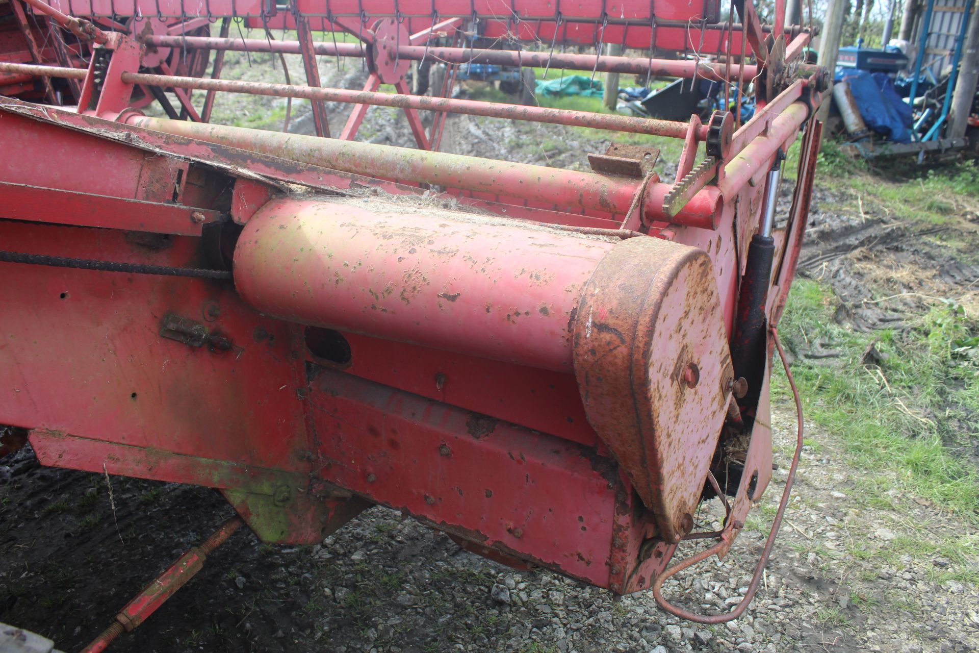 Massey Ferguson 788 8ft cut combine. Registration EBJ 851C (no paperwork). 12.4/11-28 front wheels - Image 52 of 53