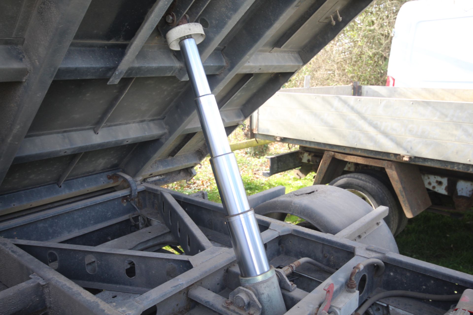 Ford Transit 350 2L diesel manual drop-side tipper. Registration AY18 NSU. Date of first - Image 60 of 64