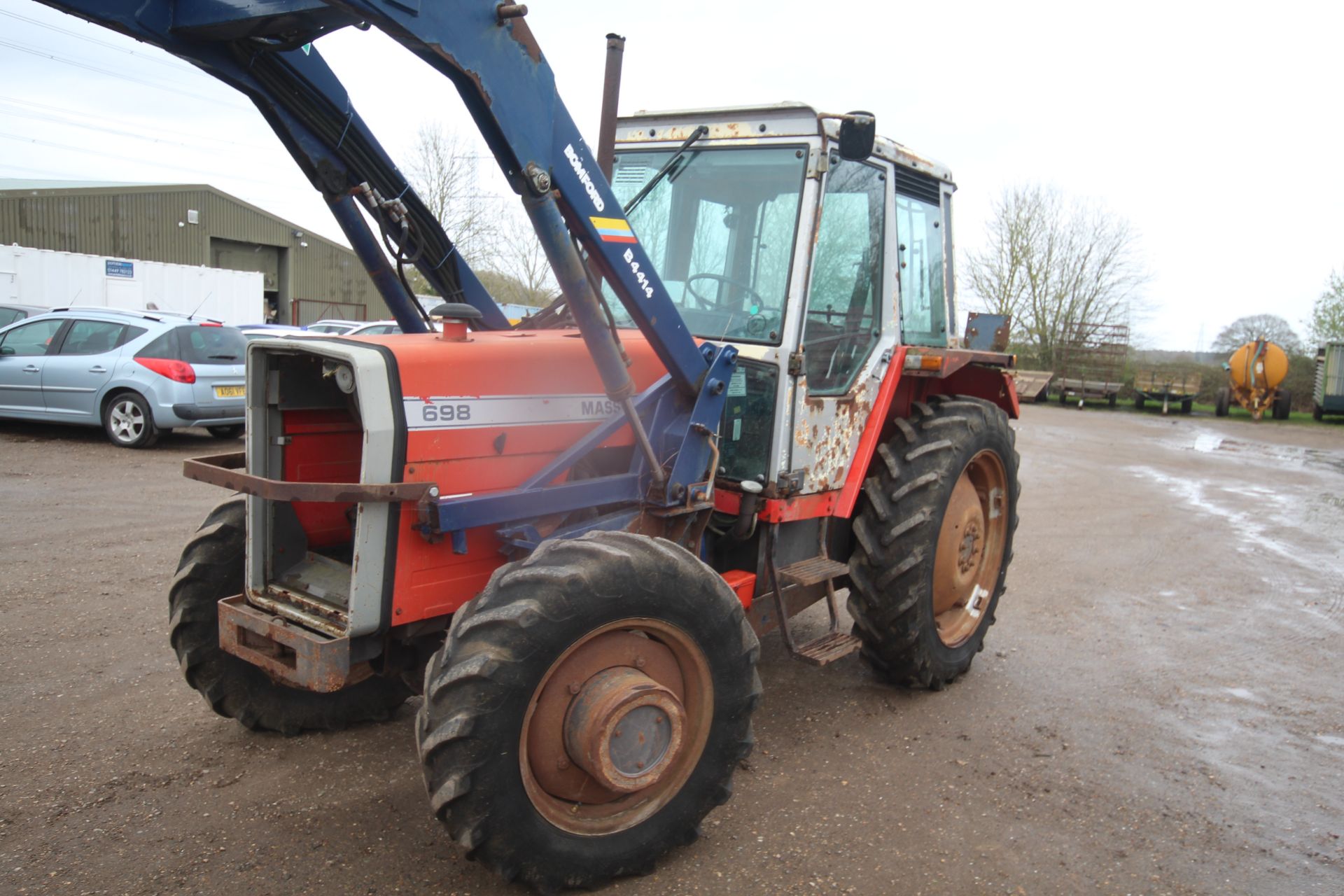 Massey Ferguson 698 4WD tractor. Registration DVF 568Y. Date of first registration 04/01/1983. 6,591 - Image 2 of 58