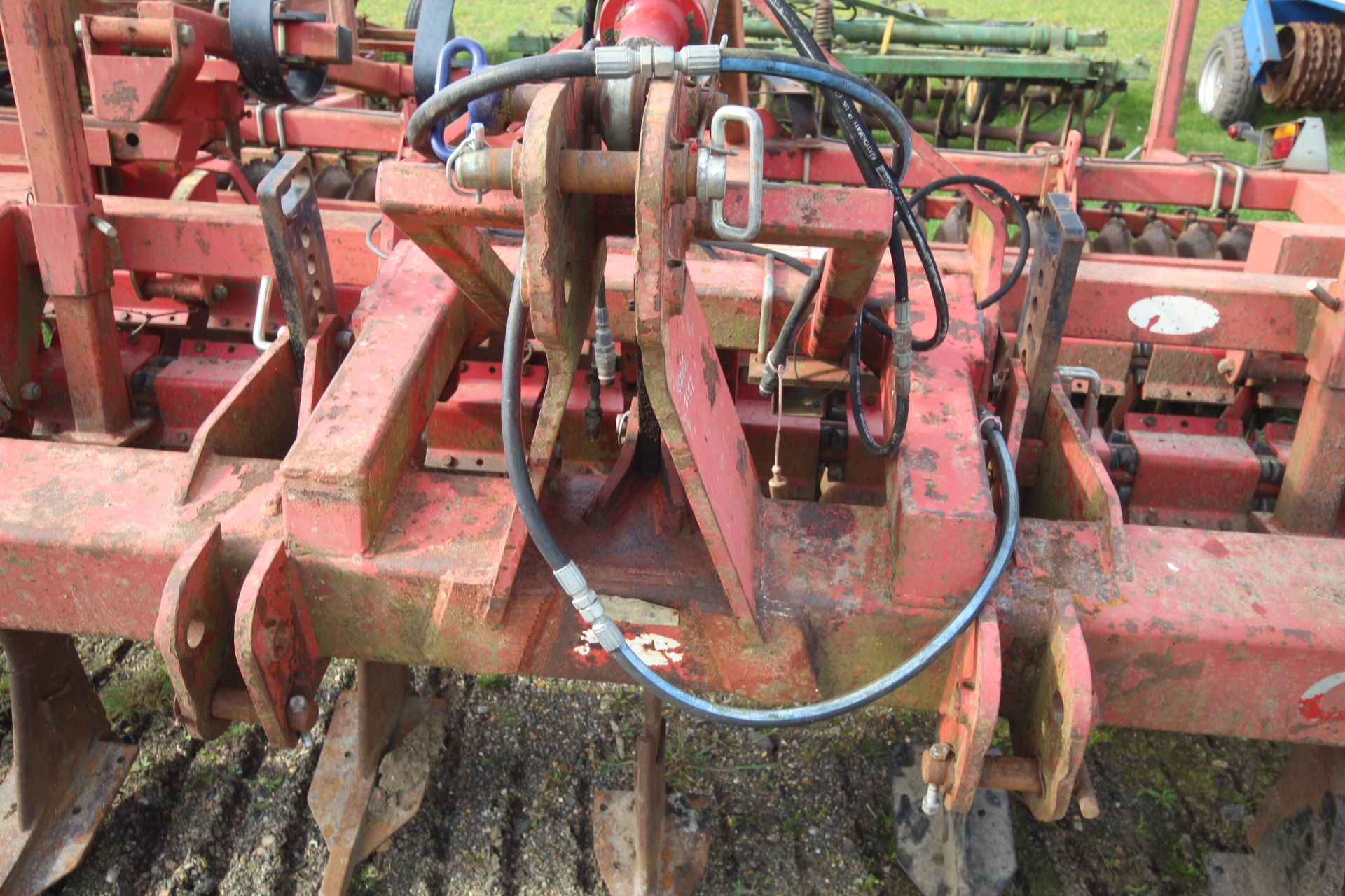 HeVa 3.5m Combi-Lift 7 lege subsoiler. Coupled to HeVa Disc Roller. Comprising two rows of discs and - Bild 2 aus 31