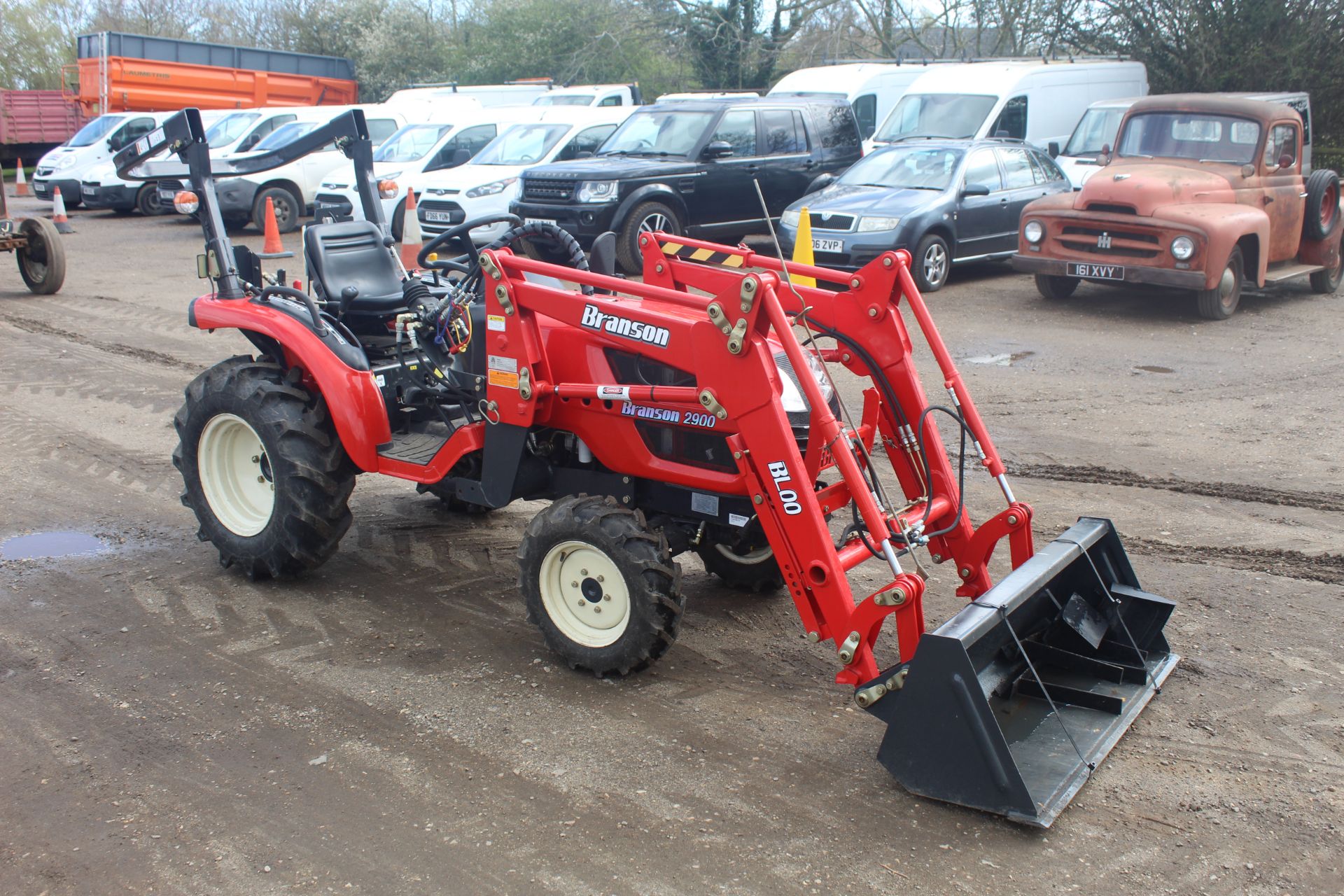 Branson 2900 4WD compact tractor. Registration NK67 EAF. Date of first registration 31/12/2016. 9. - Bild 2 aus 57