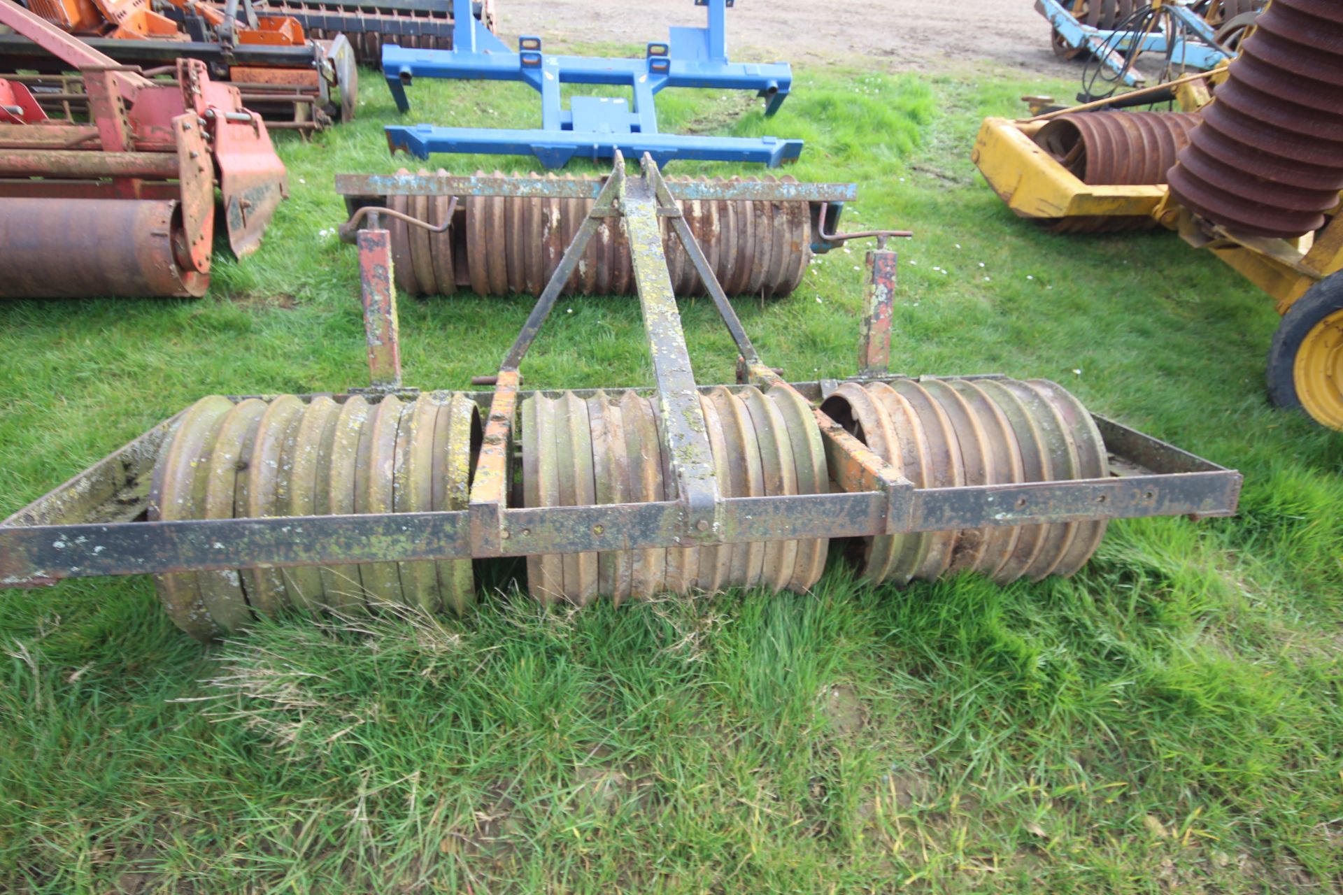 Linkage mounted Cambridge roll. For sale due to retirement. V - Image 5 of 9