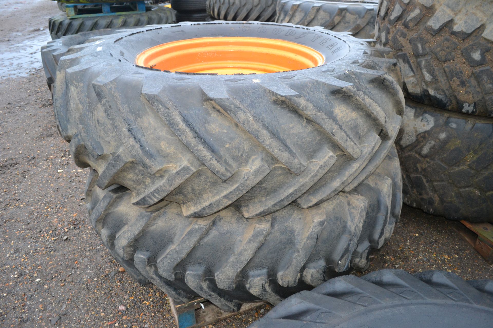 Pair of Fordson Major 30in rear wheels and 18.4/15-30 tyres. - Image 2 of 5