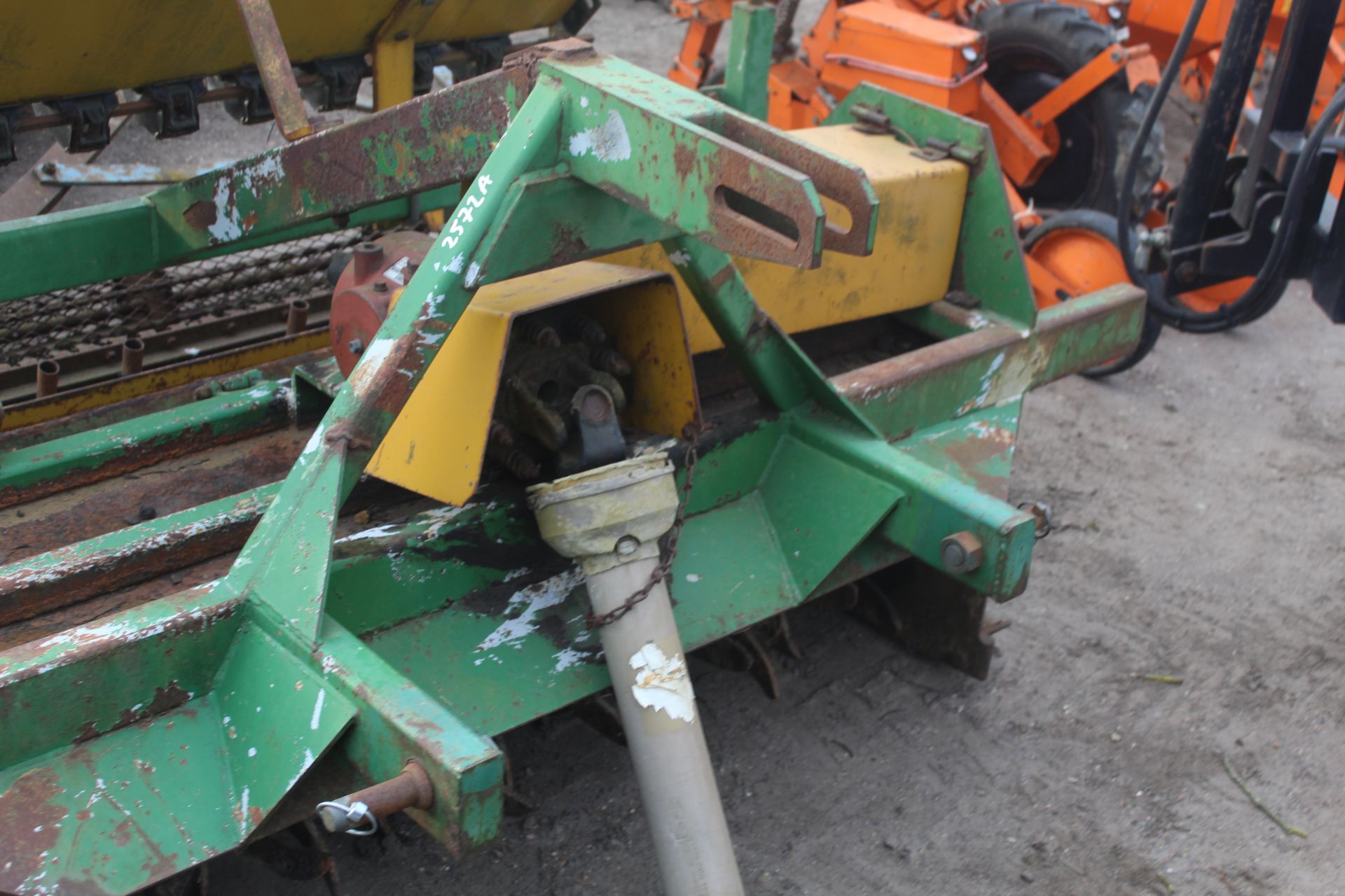 Jones Engineering bed tiller. With crumbler and seedbox. V - Image 2 of 24