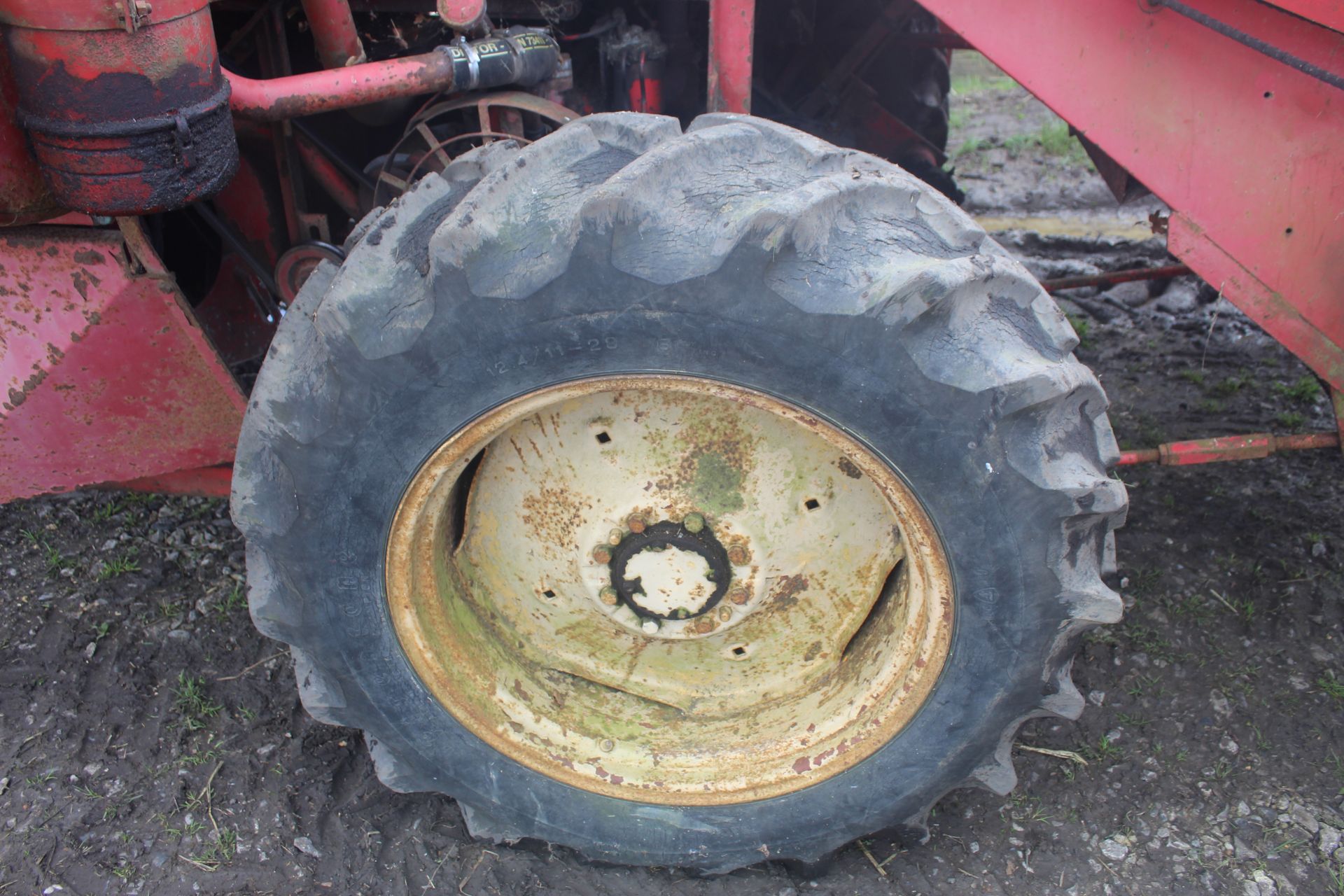 Massey Ferguson 788 8ft cut combine. Registration EBJ 851C (no paperwork). 12.4/11-28 front wheels - Image 44 of 53