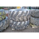 Pair of 600/70R28 tyres. V