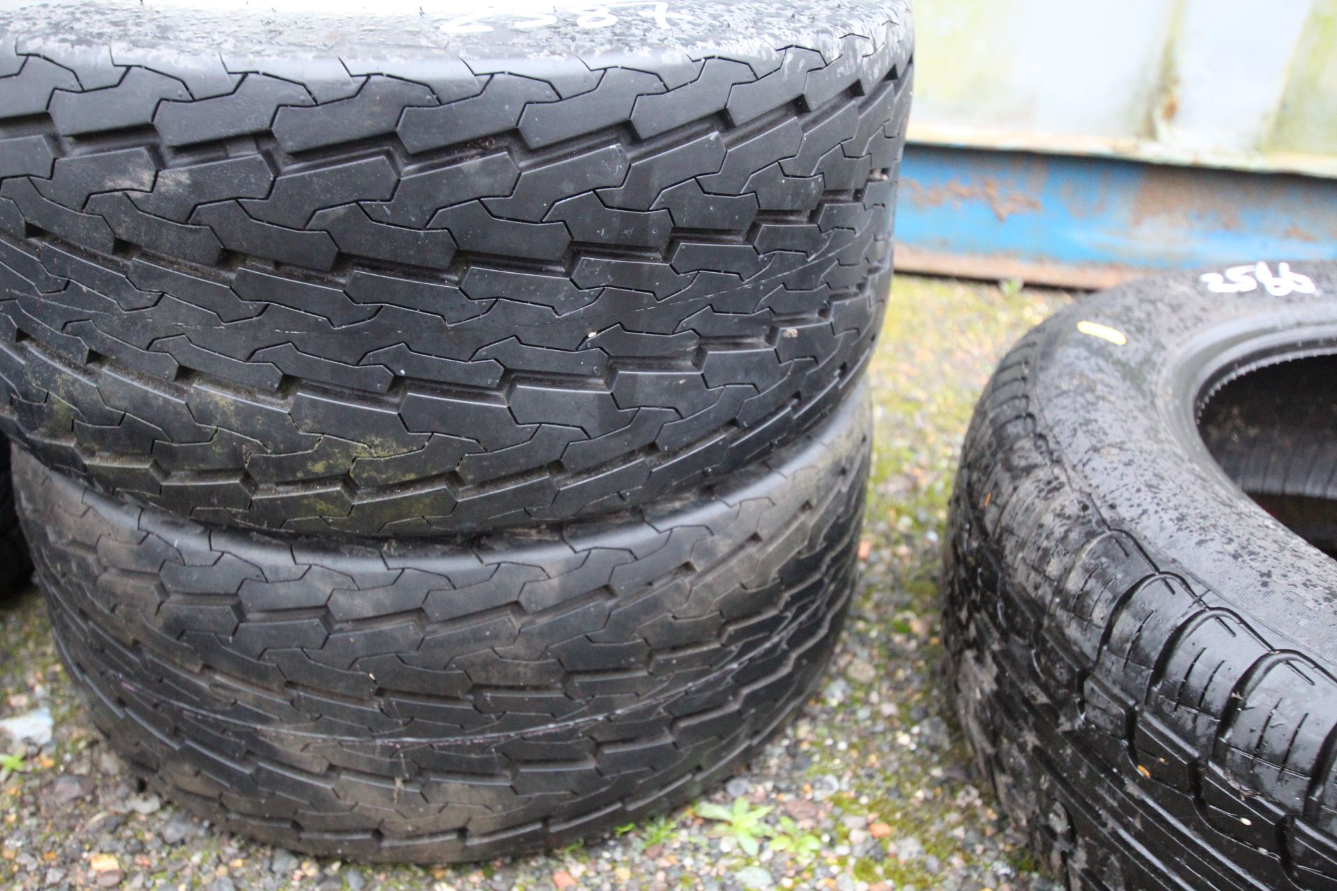 2x 20.5x8.0-10 trailer wheels and tyres and anothe - Image 3 of 3