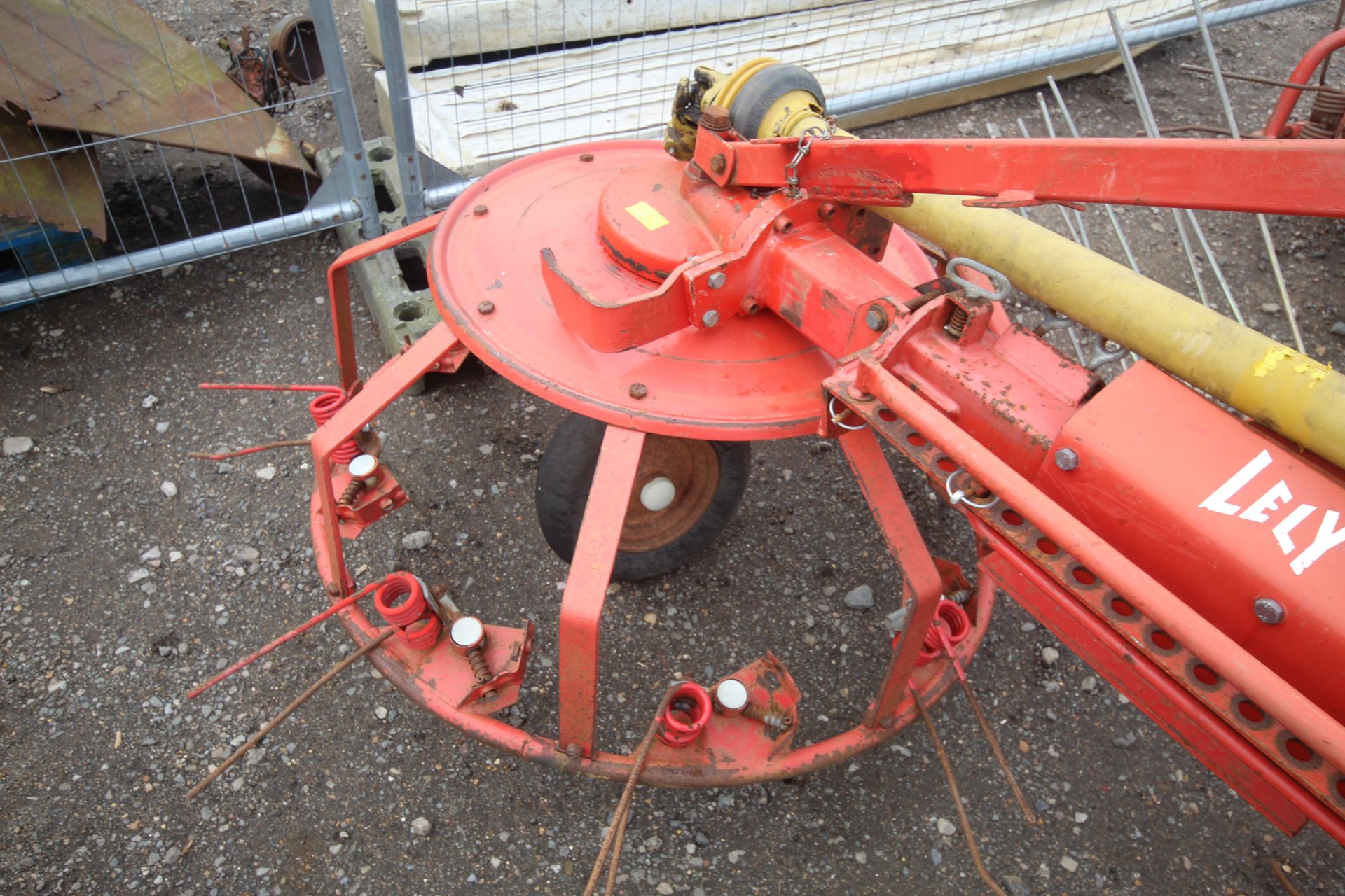 Lely Hayzip 380 hay bob. V - Image 7 of 11