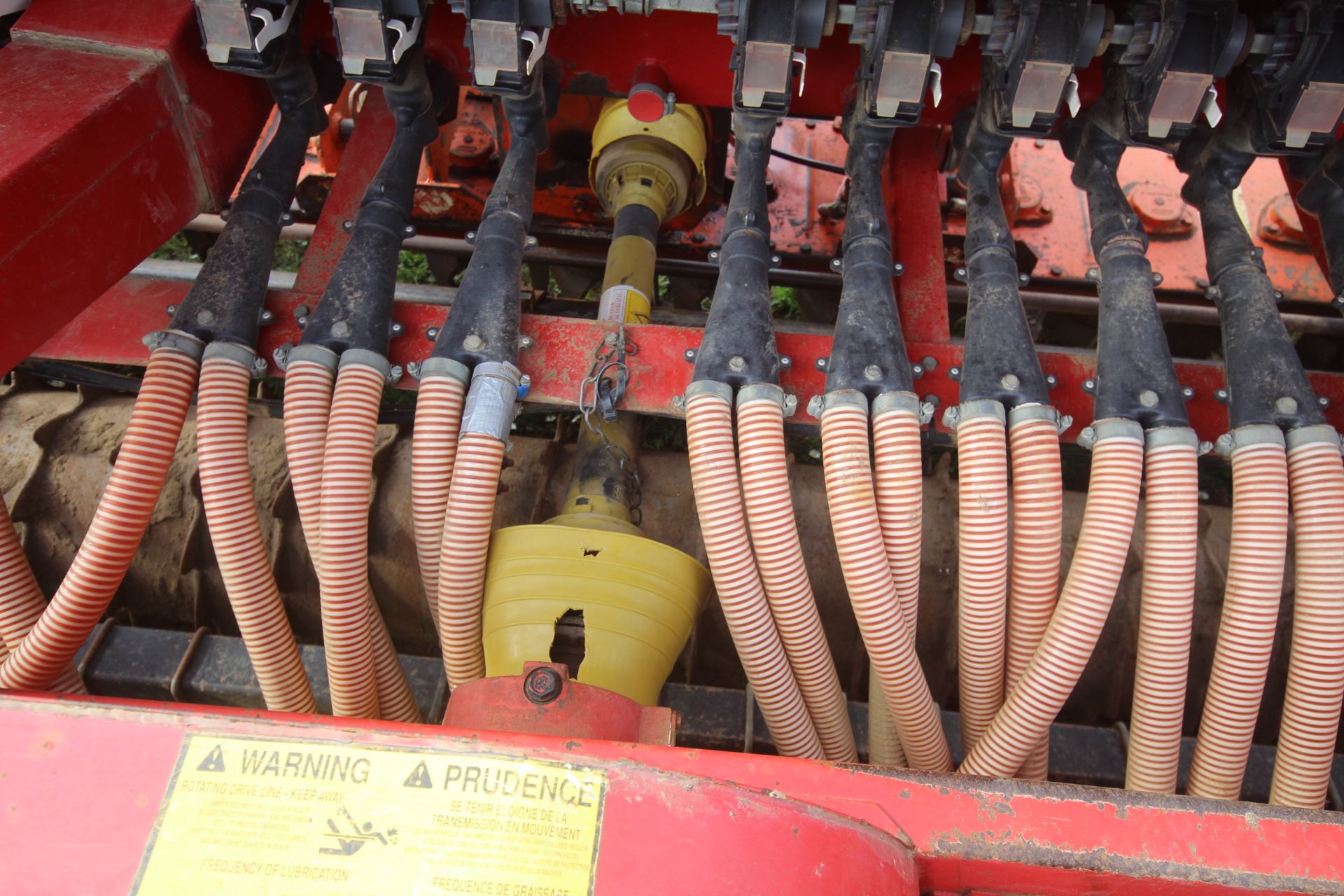 Maschio 4m power harrow. With packer. Piggybacked with Vicon LZ505 Suffolk coulter drill. 1995. With - Image 34 of 52