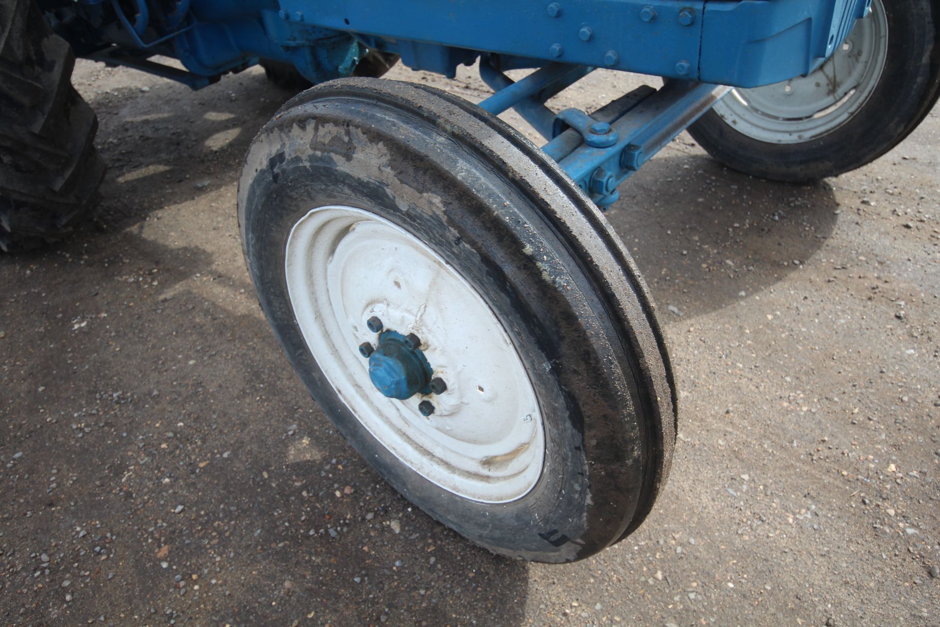 Fordson New Performance Super Major 2WD tractor. 12.4-36 rear wheels and tyres @ 99%. Key held. - Image 8 of 47