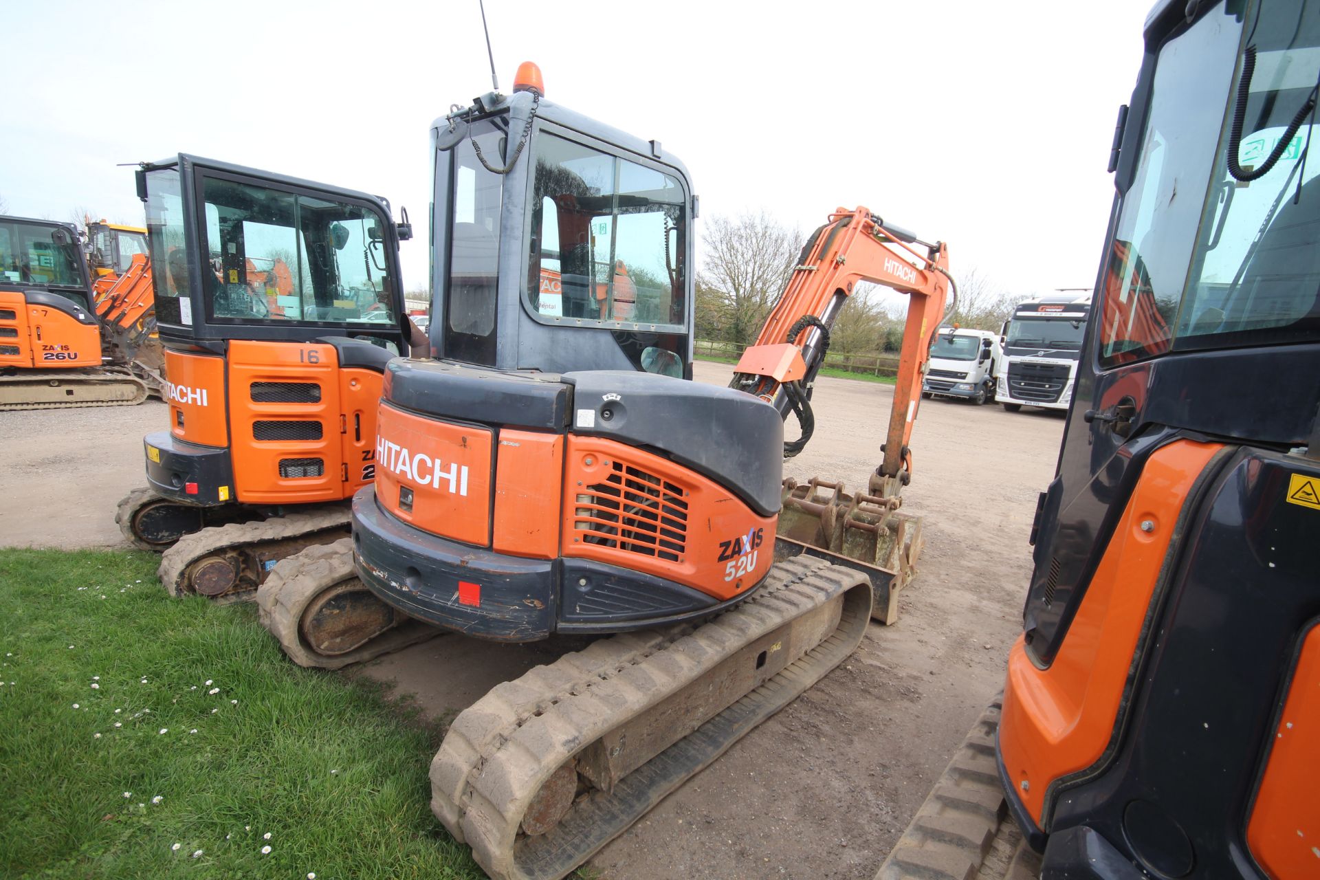 Hitachi Z-Axis 52U-3 CLR 5T rubber track excavator. 2013. 5,066 hours. Serial number HCM - Image 4 of 71