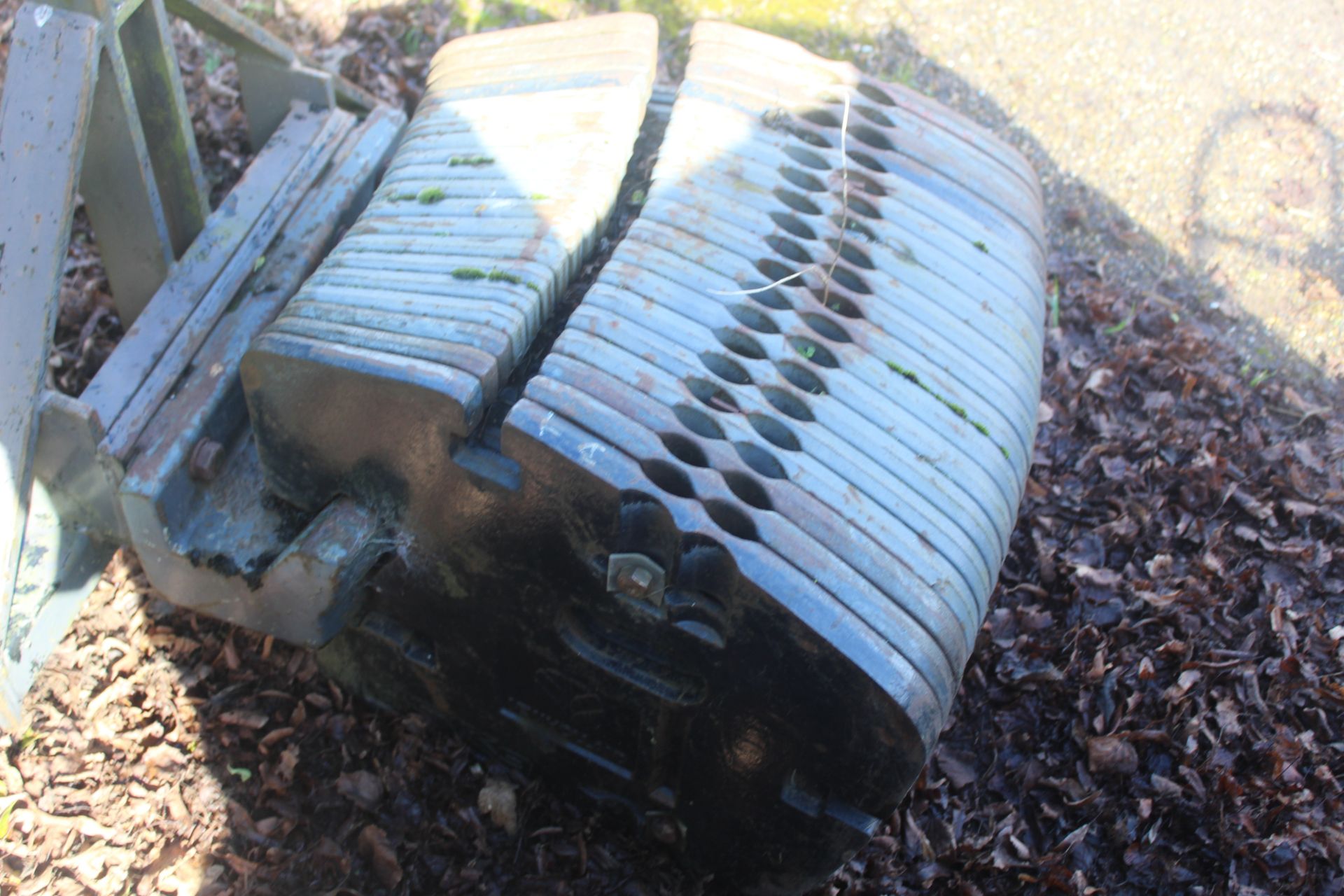 New Holland front weights on linkage frame. From a local Deceased estate. - Image 4 of 10