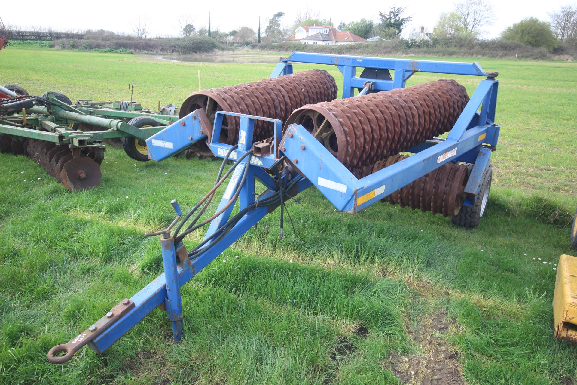 Dalbo 6.3m hydraulic folding rolls. With Snowflake rings. From a local Deceased estate.