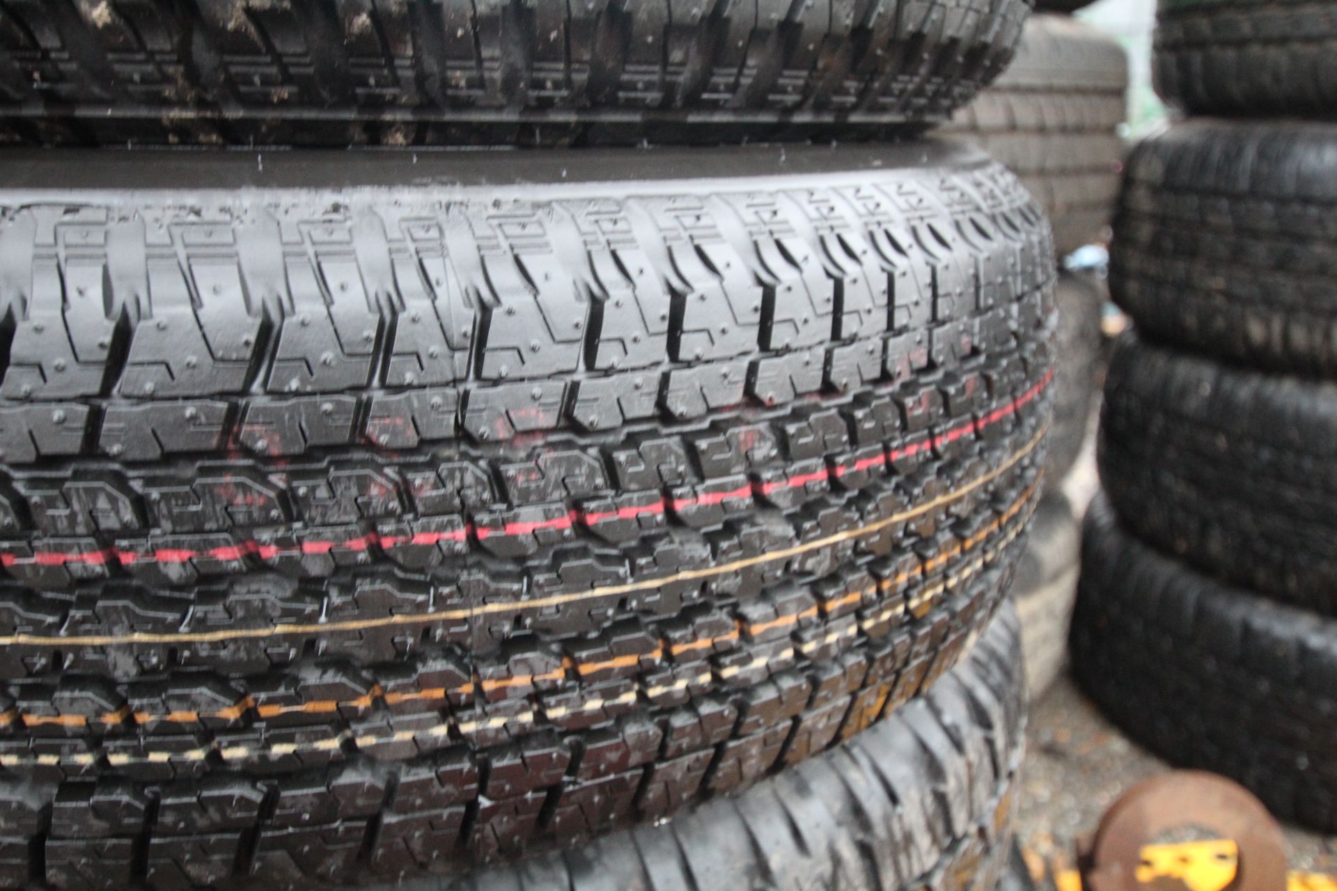 4x 265/65R17 112S Bridgestone Dueler 693iii tyres. 2x A/T 2x H/T. As new dealer demount. V - Image 4 of 6
